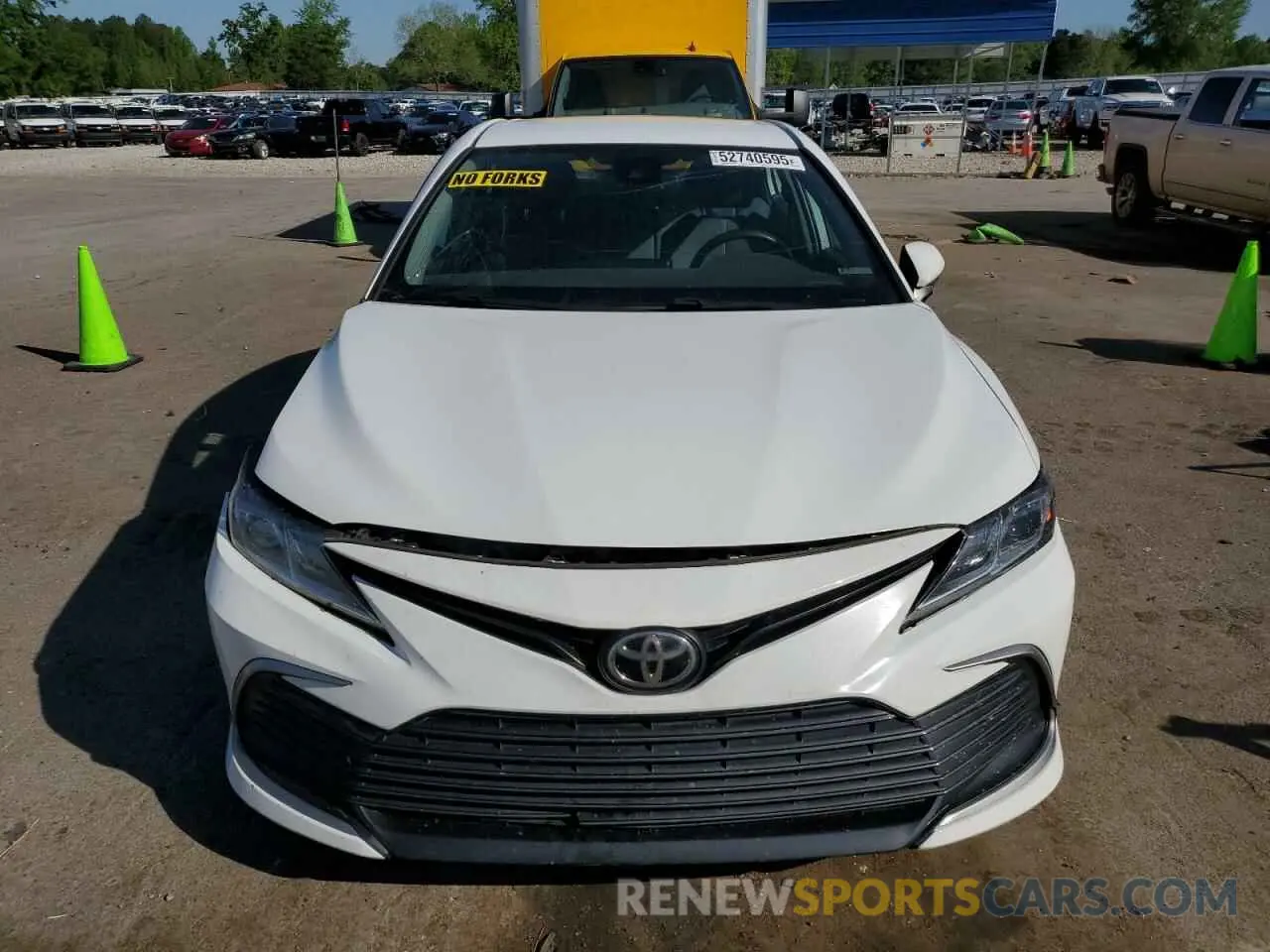5 Photograph of a damaged car 4T1R11AK6MU457500 TOYOTA CAMRY 2021