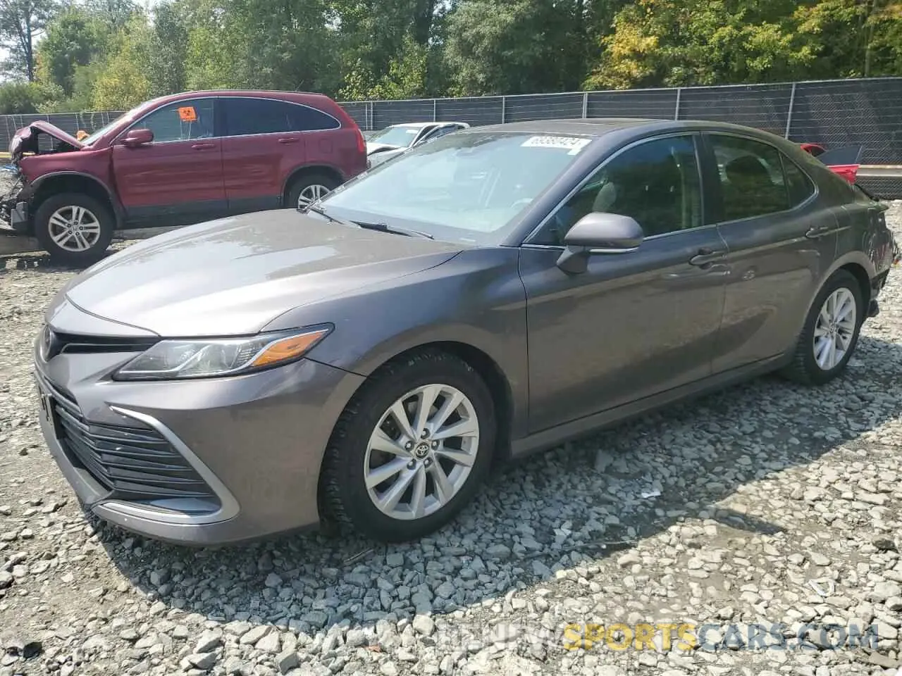 1 Photograph of a damaged car 4T1R11AK6MU599636 TOYOTA CAMRY 2021