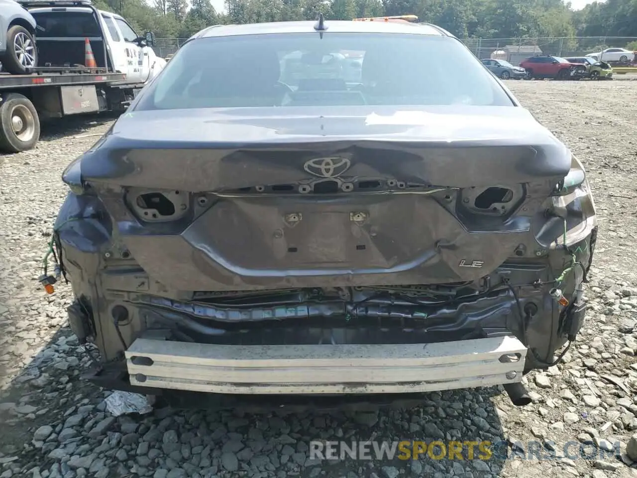 6 Photograph of a damaged car 4T1R11AK6MU599636 TOYOTA CAMRY 2021