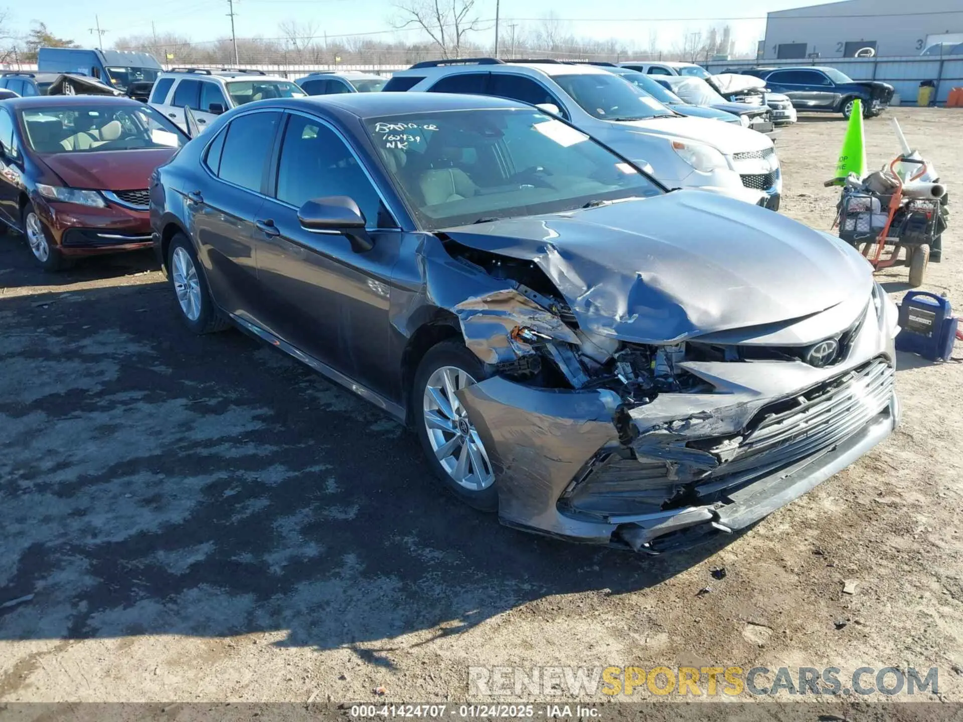 1 Photograph of a damaged car 4T1R11AK9MU447608 TOYOTA CAMRY 2021