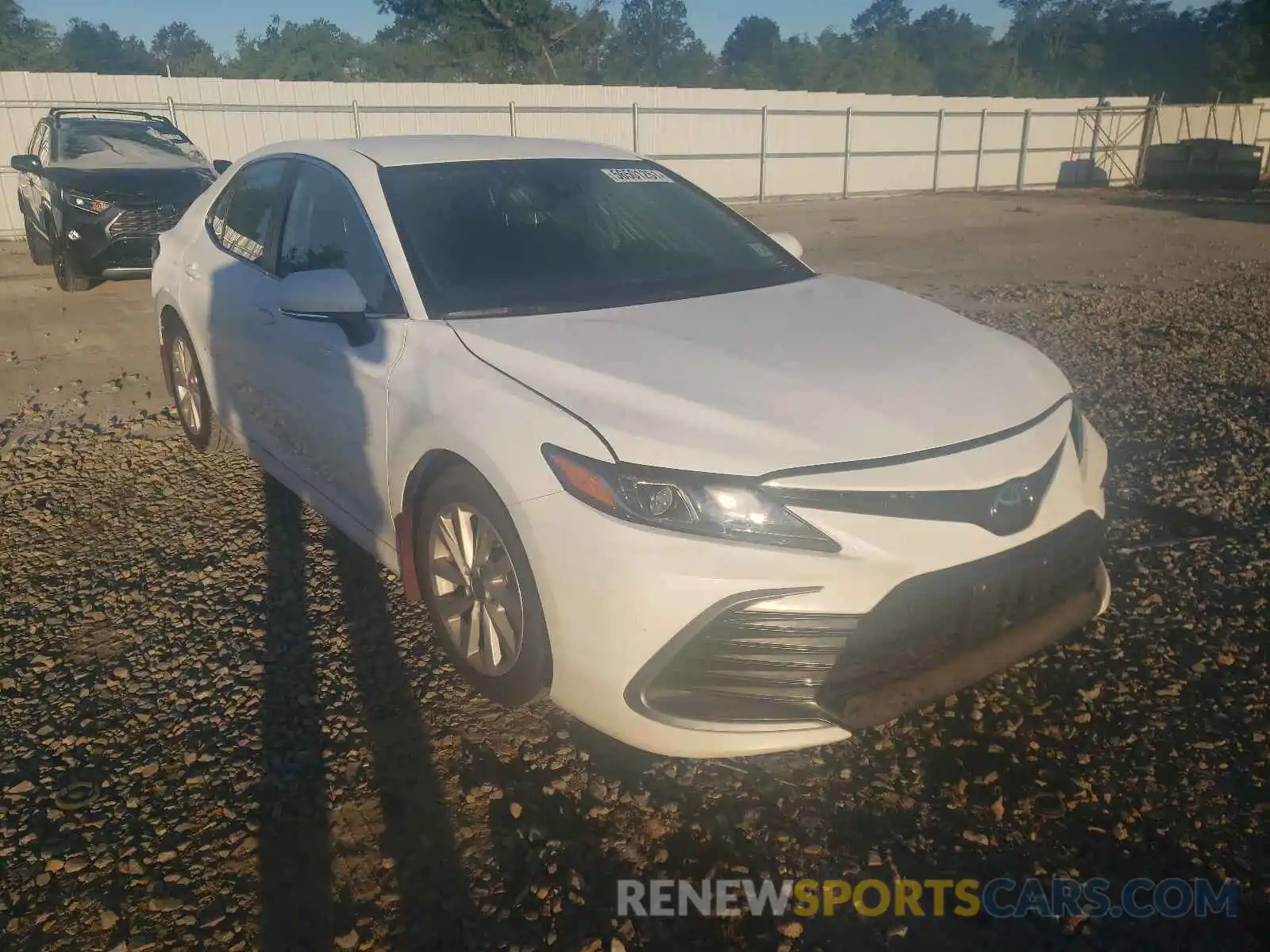 1 Photograph of a damaged car 4T1R11AK9MU531279 TOYOTA CAMRY 2021