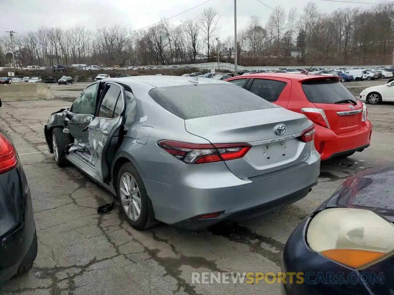 2 Photograph of a damaged car 4T1R11AKXMU413452 TOYOTA CAMRY 2021