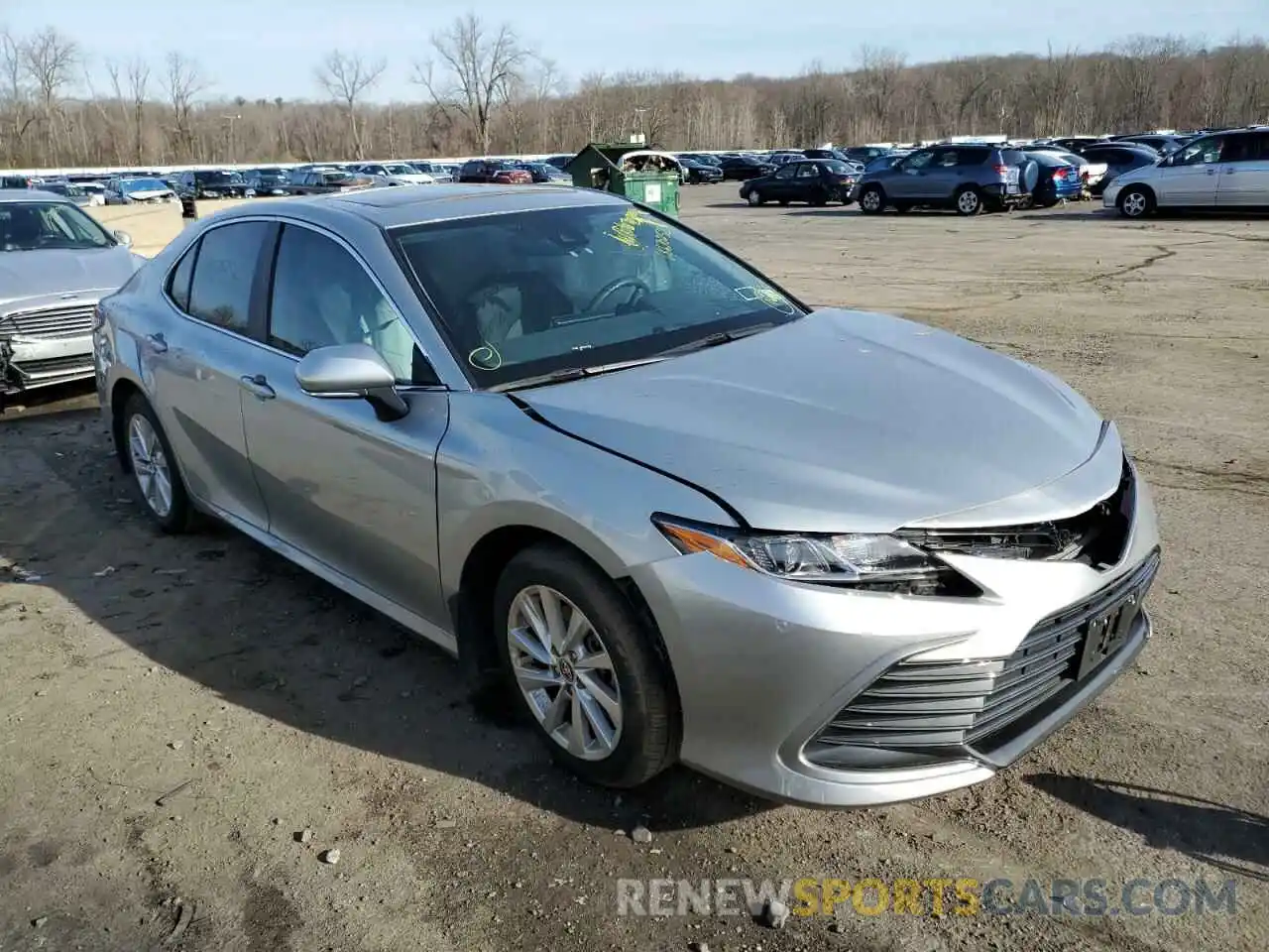 4 Photograph of a damaged car 4T1R11AKXMU413452 TOYOTA CAMRY 2021