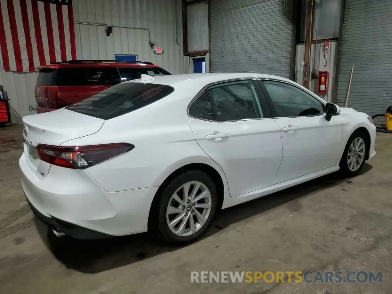 3 Photograph of a damaged car 4T1R11AKXMU607673 TOYOTA CAMRY 2021