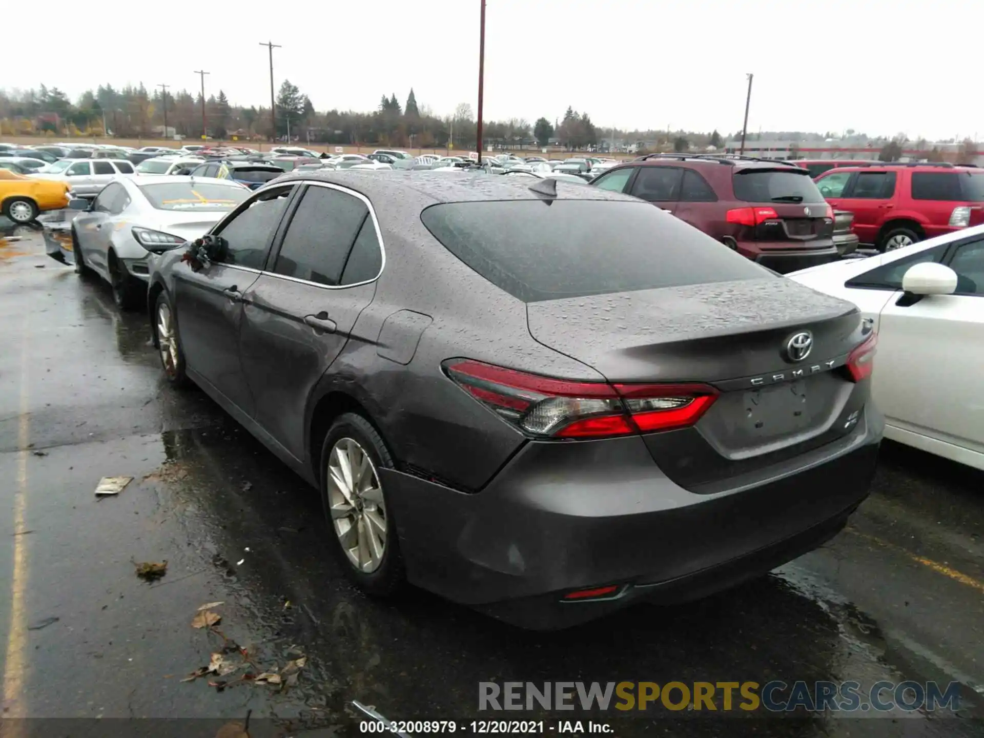 3 Photograph of a damaged car 4T1R11BK3MU031942 TOYOTA CAMRY 2021