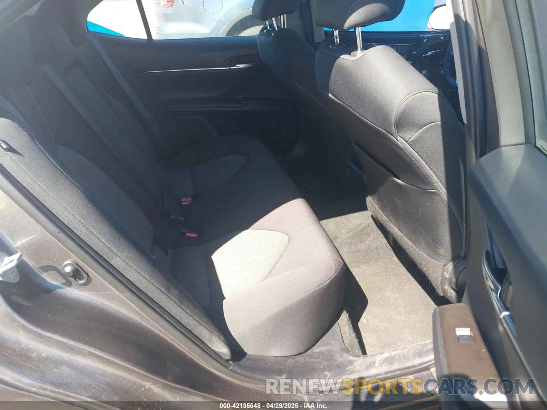 8 Photograph of a damaged car 4T1R11BK4MU035465 TOYOTA CAMRY 2021