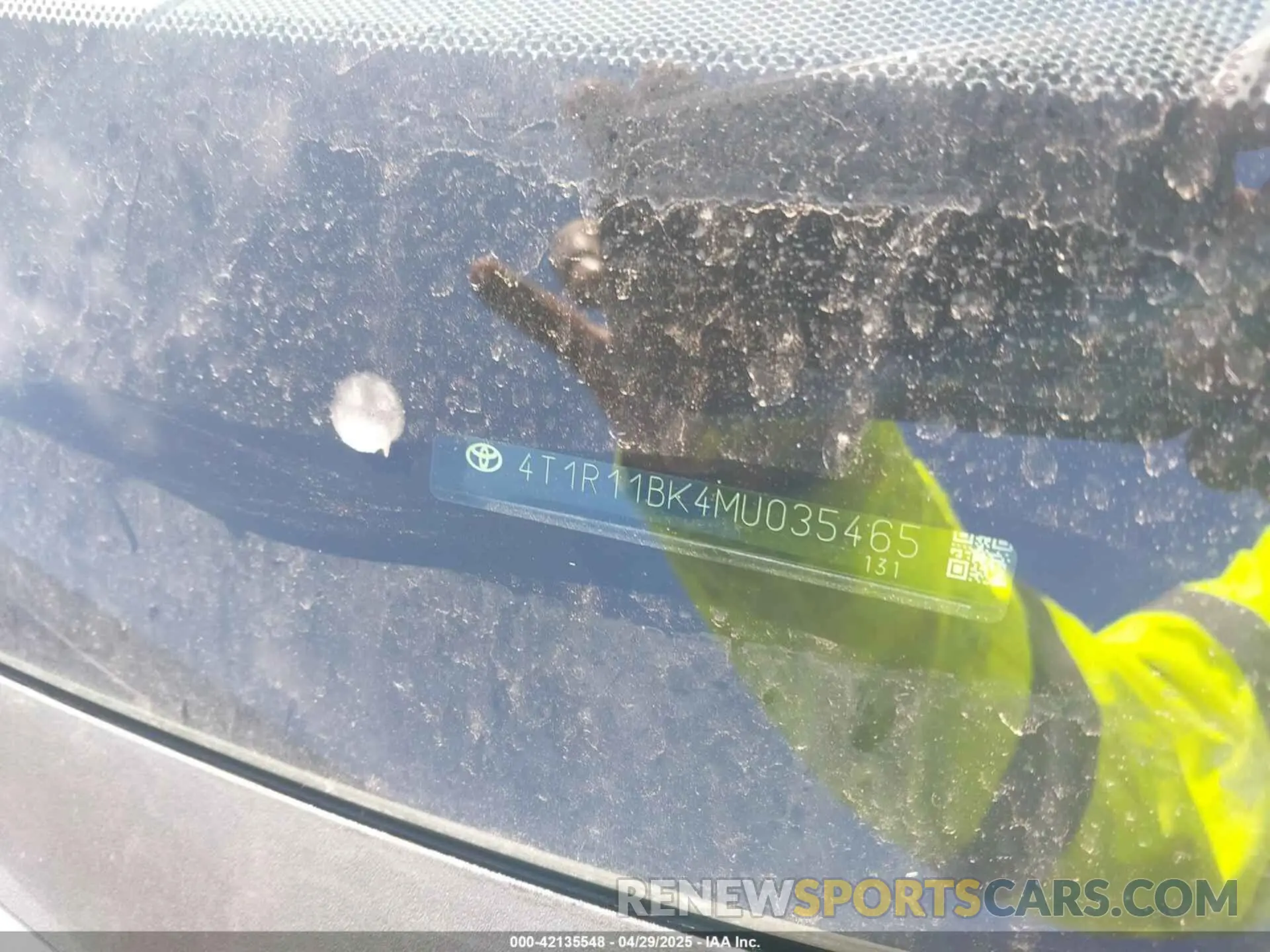 9 Photograph of a damaged car 4T1R11BK4MU035465 TOYOTA CAMRY 2021