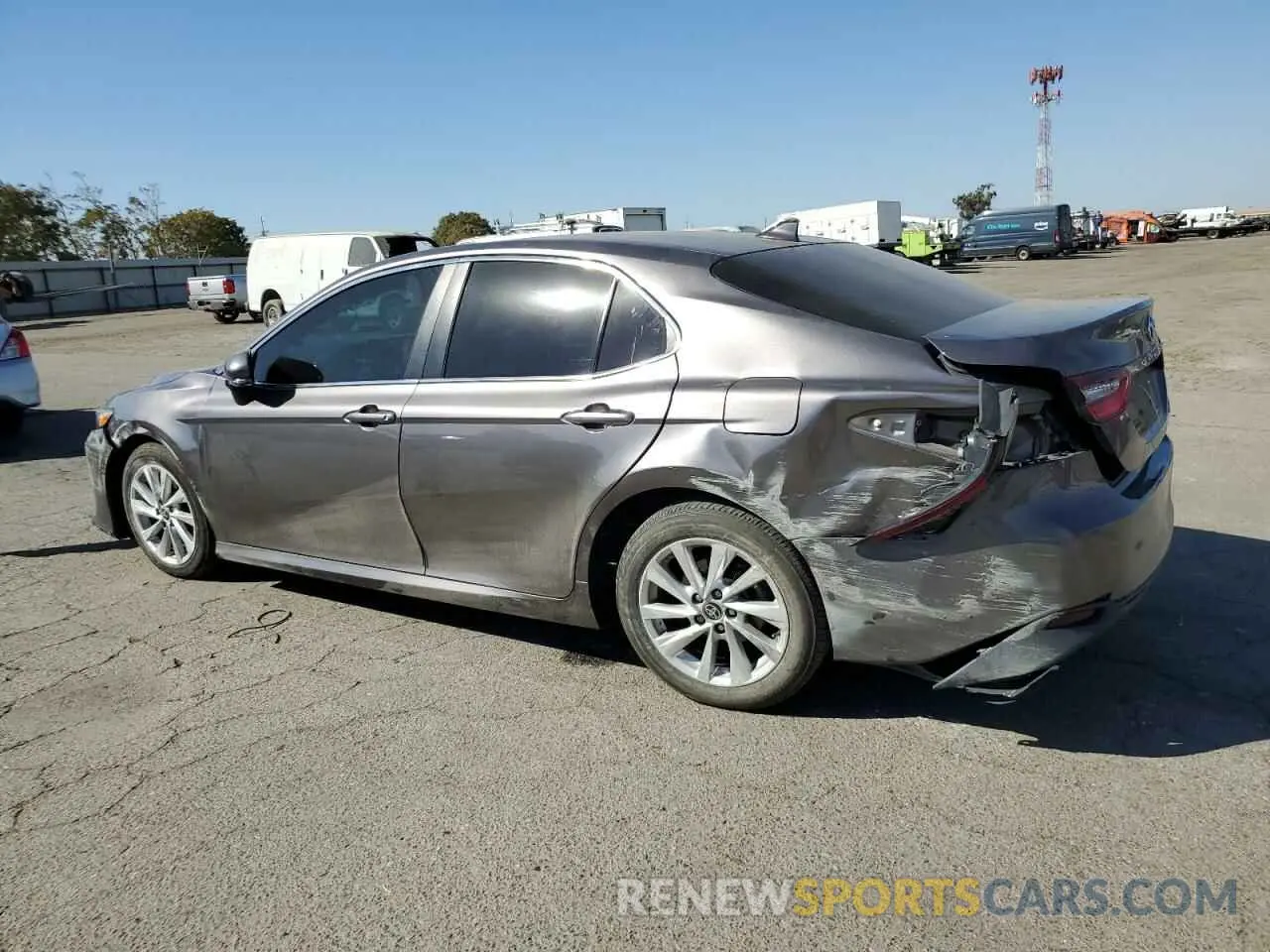 2 Photograph of a damaged car 4T1R11BK5MU032347 TOYOTA CAMRY 2021