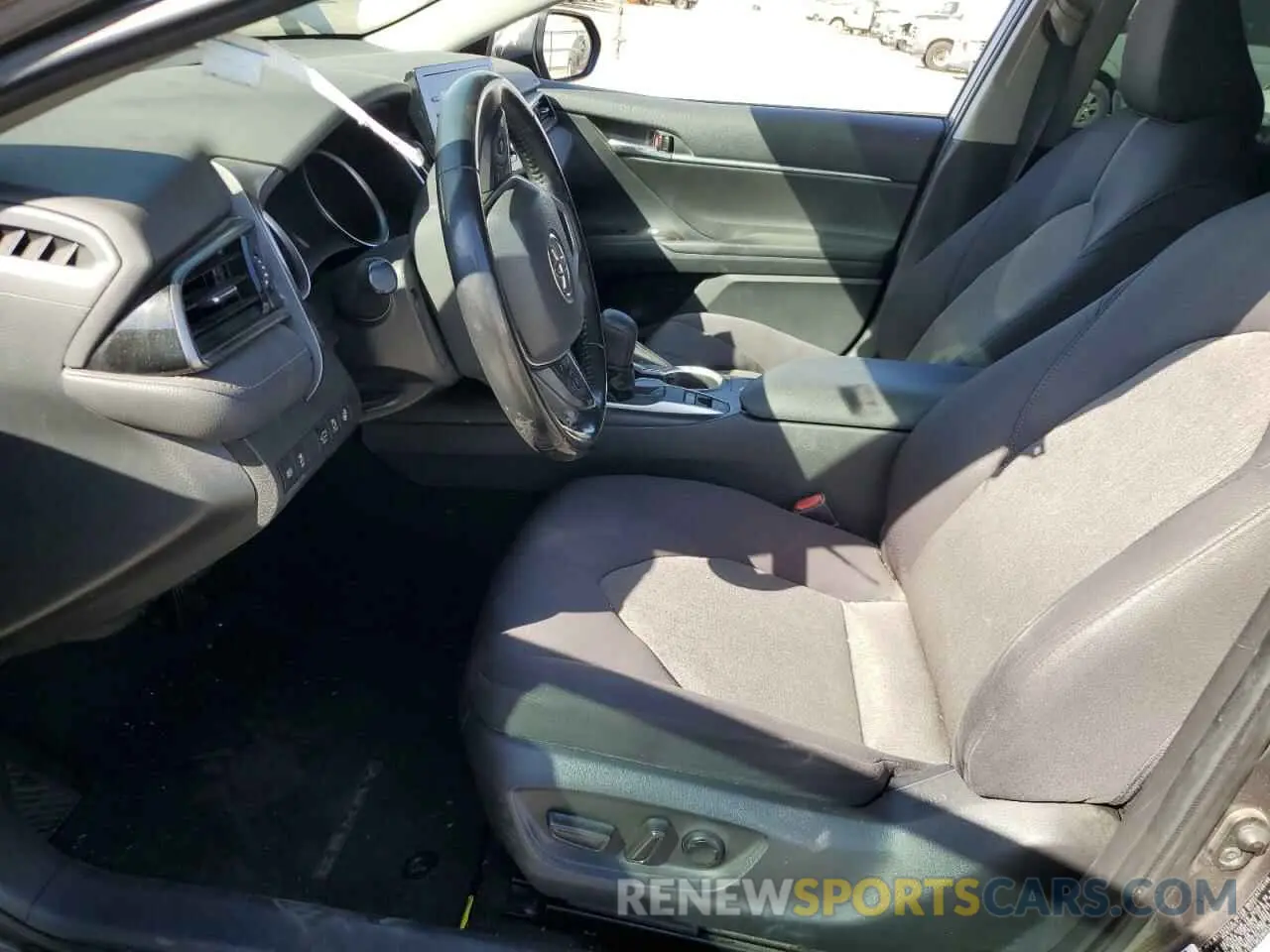 7 Photograph of a damaged car 4T1R11BK5MU032347 TOYOTA CAMRY 2021