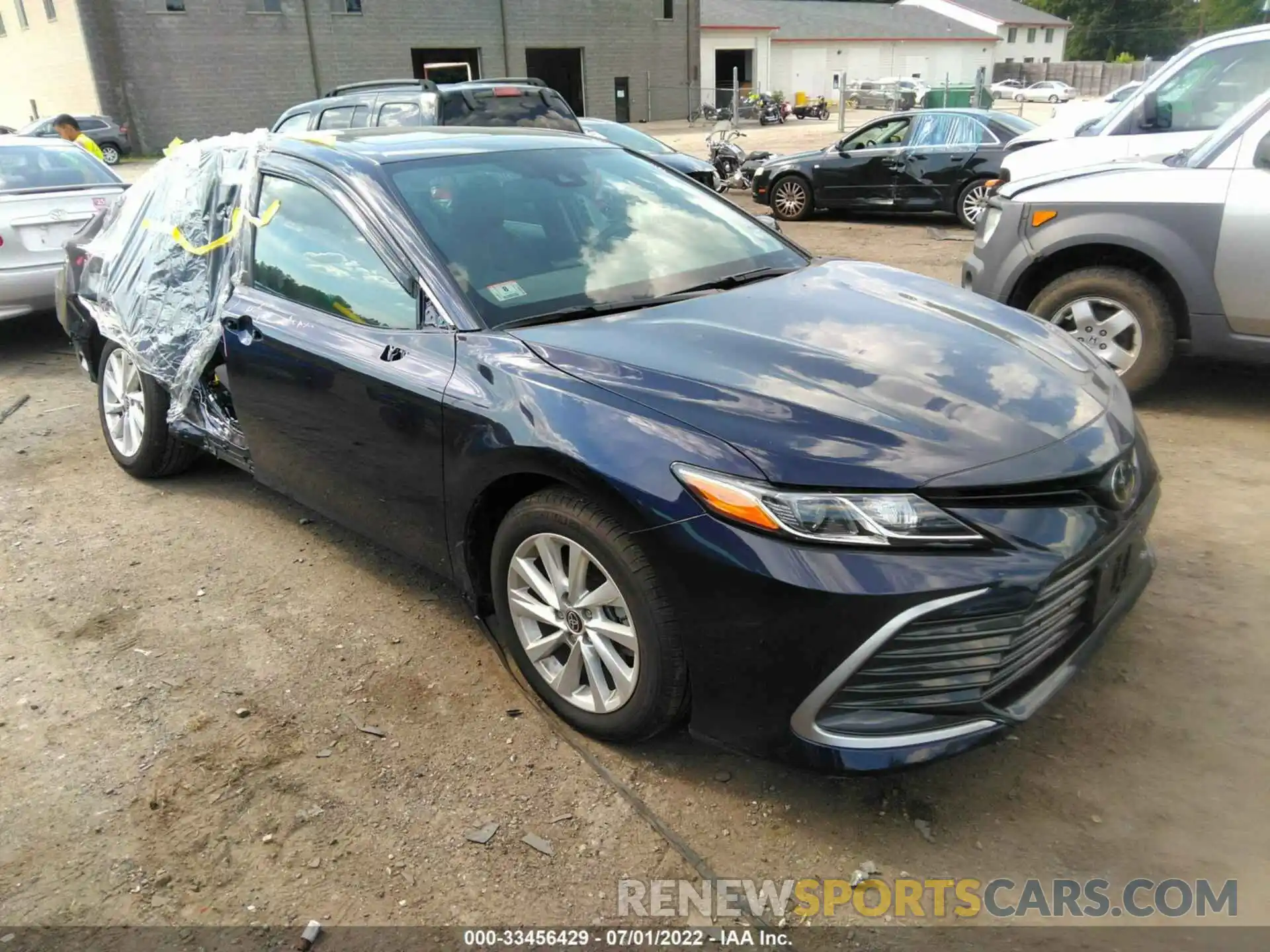 1 Photograph of a damaged car 4T1R11BK5MU039086 TOYOTA CAMRY 2021