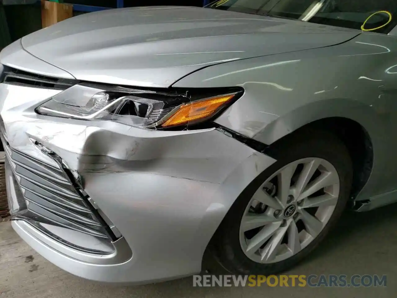 9 Photograph of a damaged car 4T1R11BK7MU043303 TOYOTA CAMRY 2021