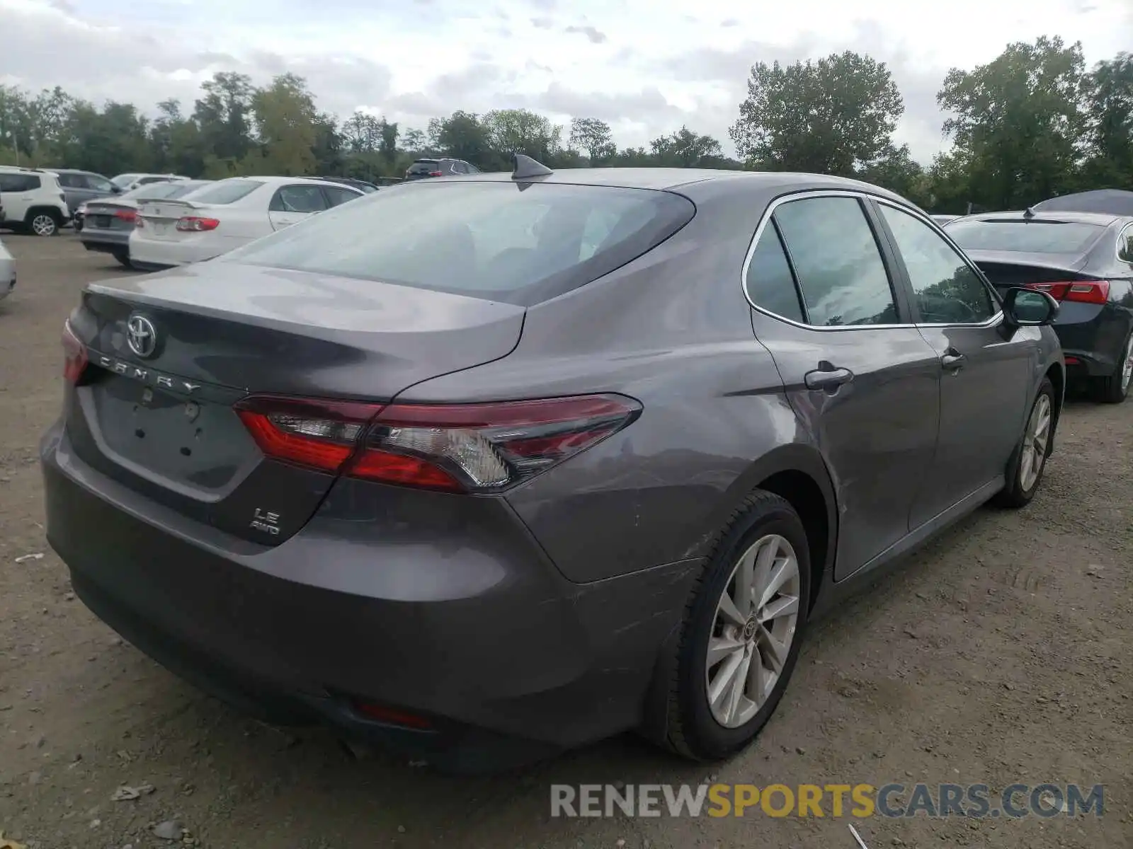 4 Photograph of a damaged car 4T1R11BK8MU024131 TOYOTA CAMRY 2021