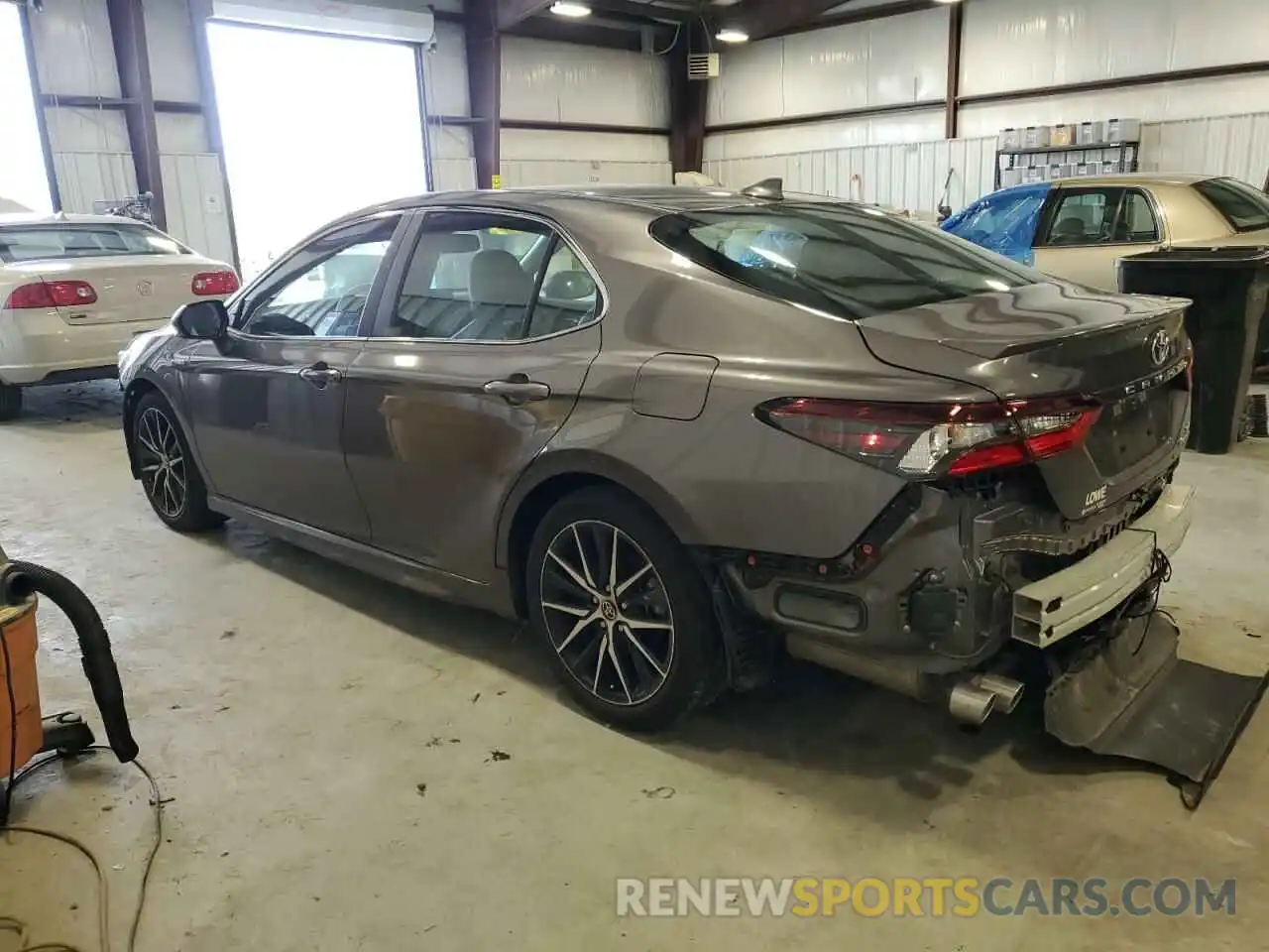 2 Photograph of a damaged car 4T1S31AK3MU562524 TOYOTA CAMRY 2021