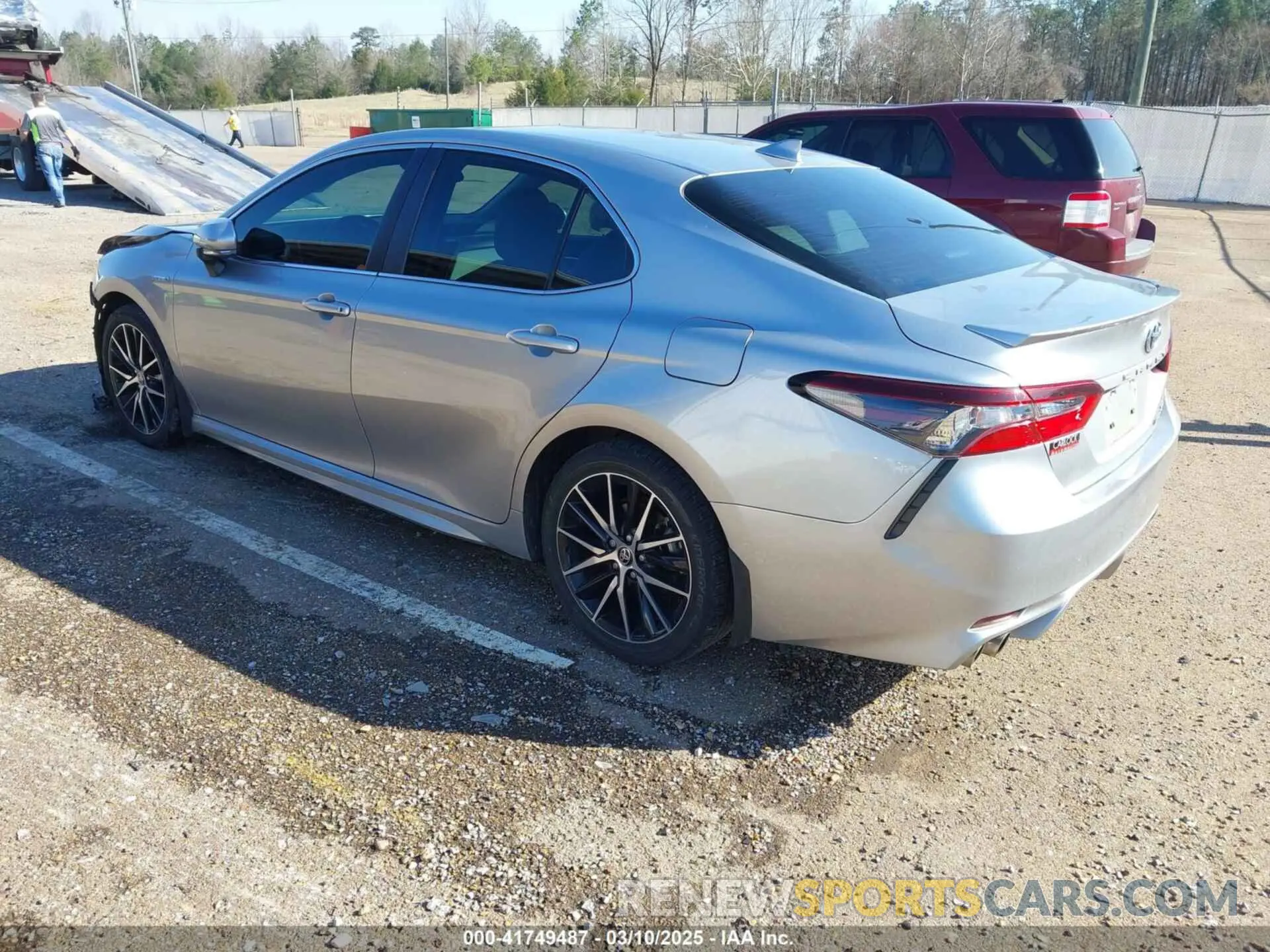 3 Photograph of a damaged car 4T1S31AK3MU567450 TOYOTA CAMRY 2021