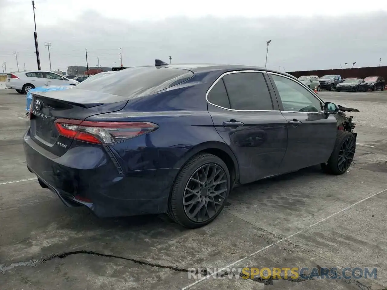 3 Photograph of a damaged car 4T1S31AK5MU556675 TOYOTA CAMRY 2021