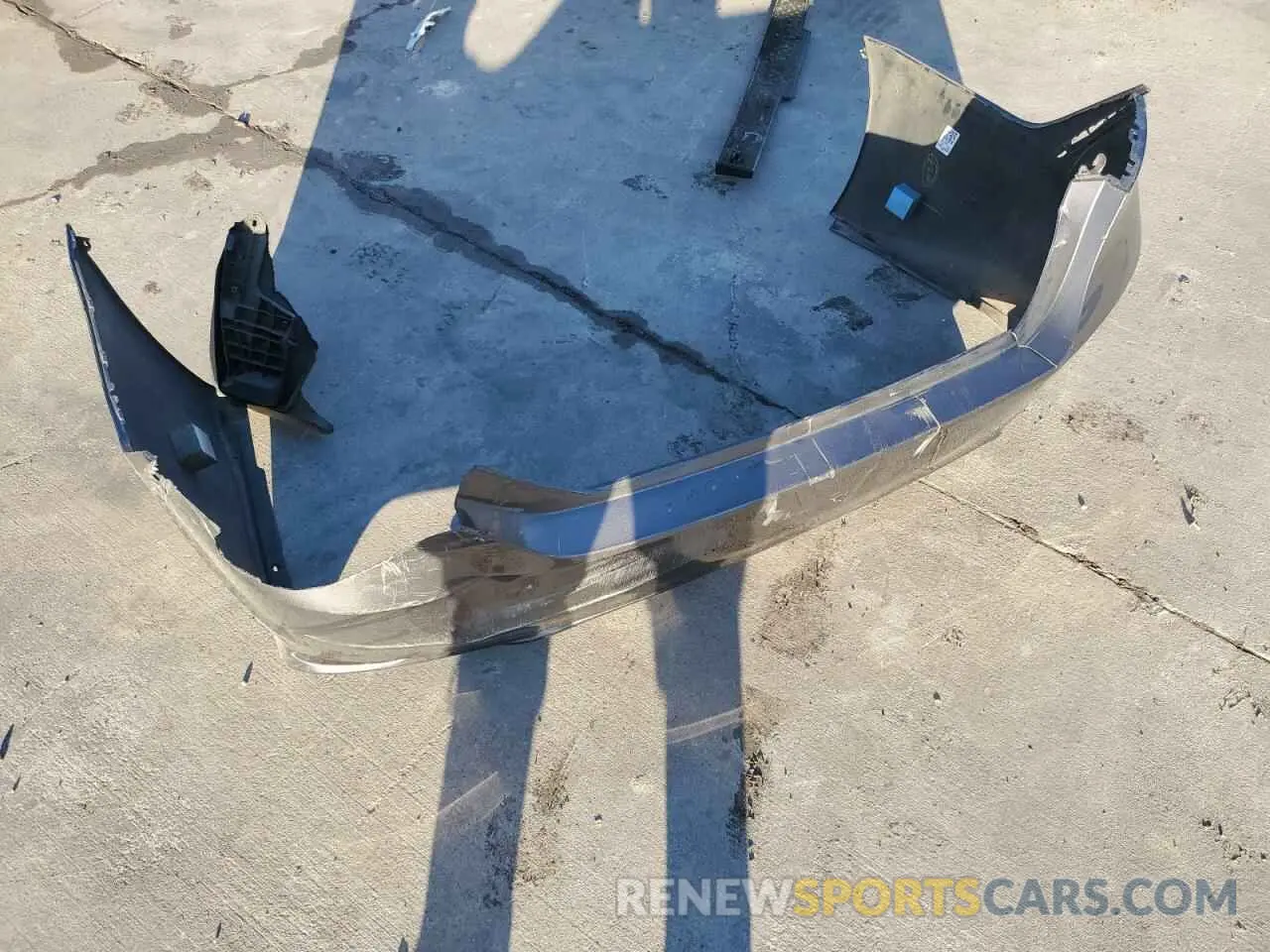 13 Photograph of a damaged car 4T1S31AK5MU559219 TOYOTA CAMRY 2021