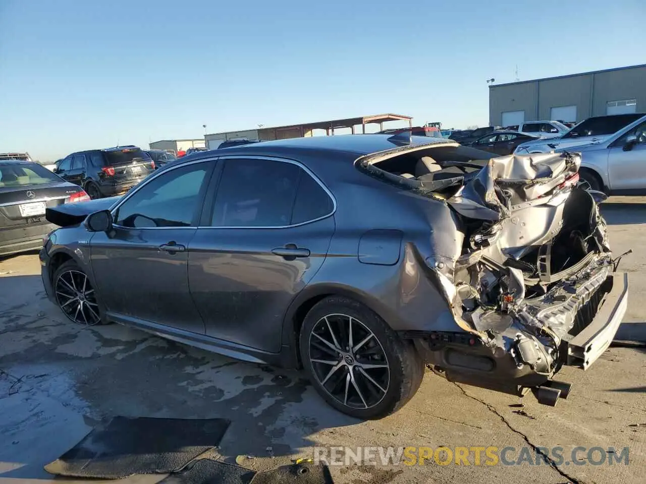 2 Photograph of a damaged car 4T1S31AK5MU559219 TOYOTA CAMRY 2021
