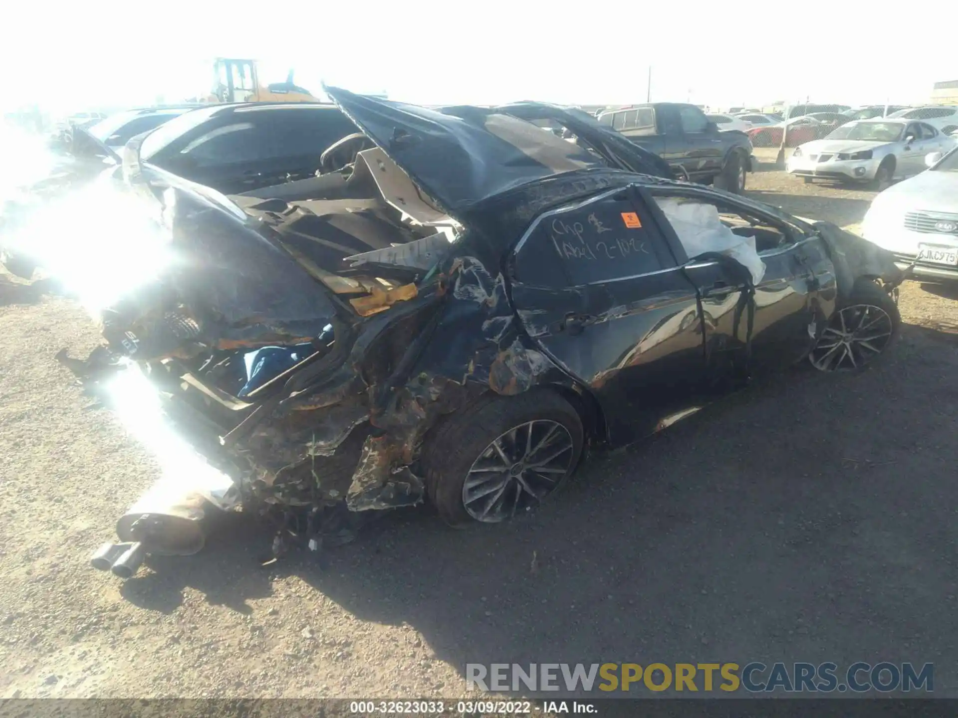 4 Photograph of a damaged car 4T1S31AK5MU562704 TOYOTA CAMRY 2021