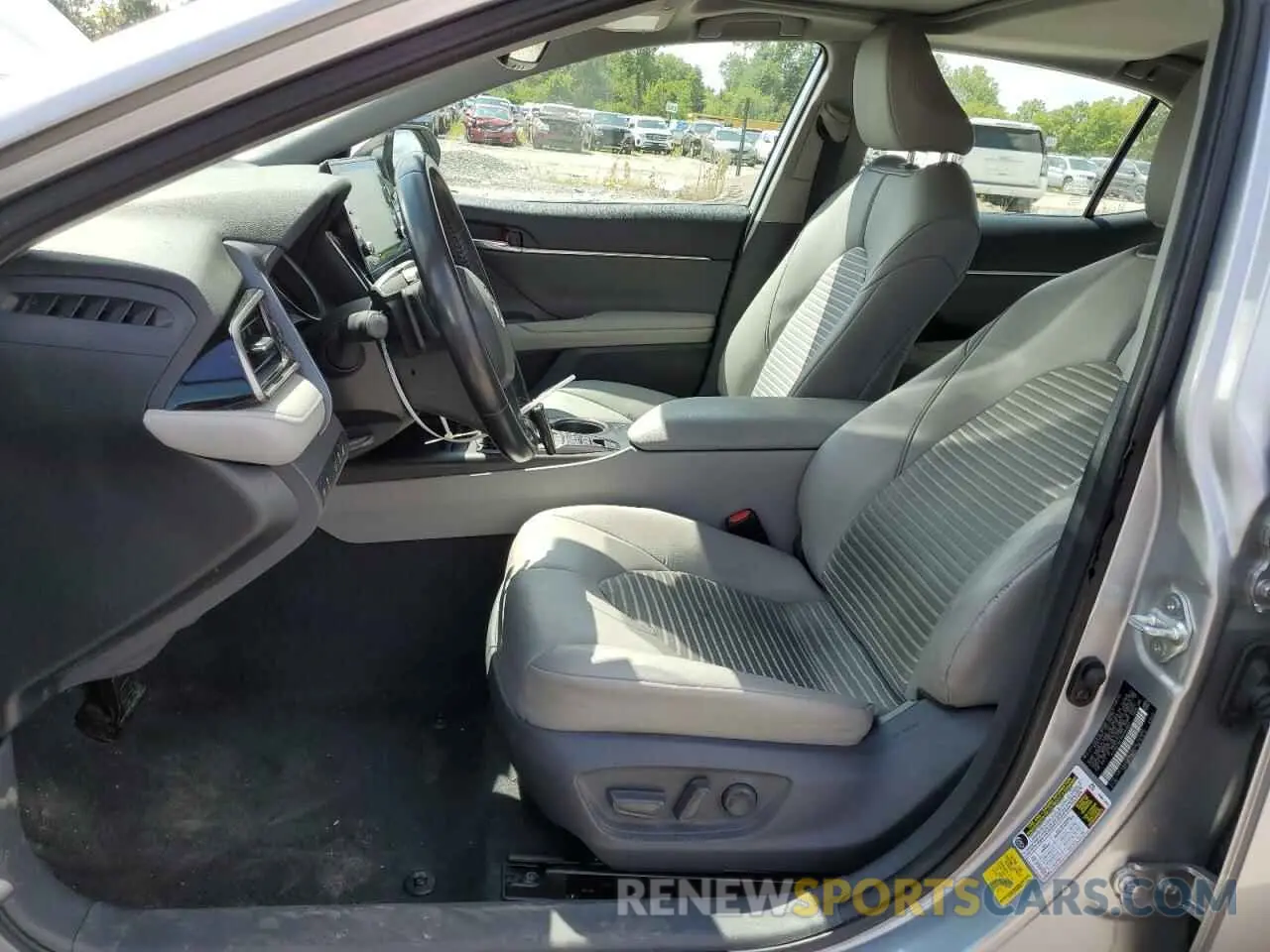 7 Photograph of a damaged car 4T1S31AK5MU563061 TOYOTA CAMRY 2021