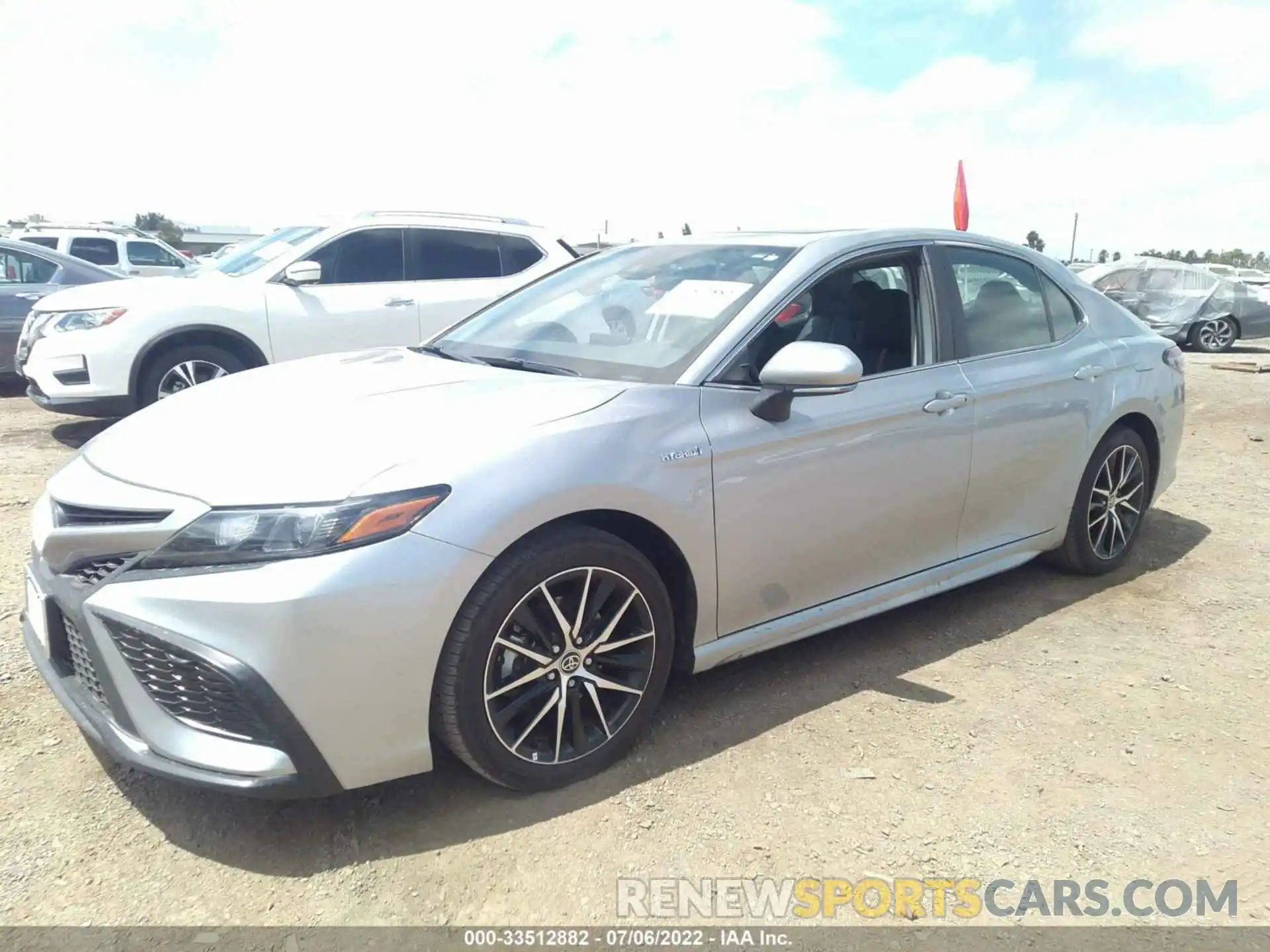 2 Photograph of a damaged car 4T1S31AK5MU566364 TOYOTA CAMRY 2021