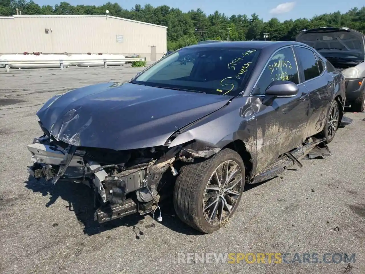 2 Photograph of a damaged car 4T1S31AK6MU553641 TOYOTA CAMRY 2021