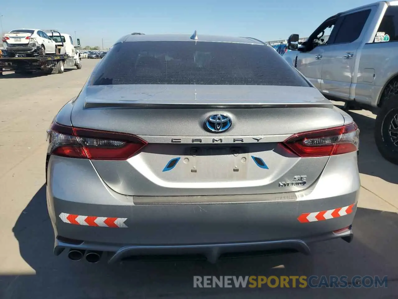6 Photograph of a damaged car 4T1S31AK8MU567363 TOYOTA CAMRY 2021