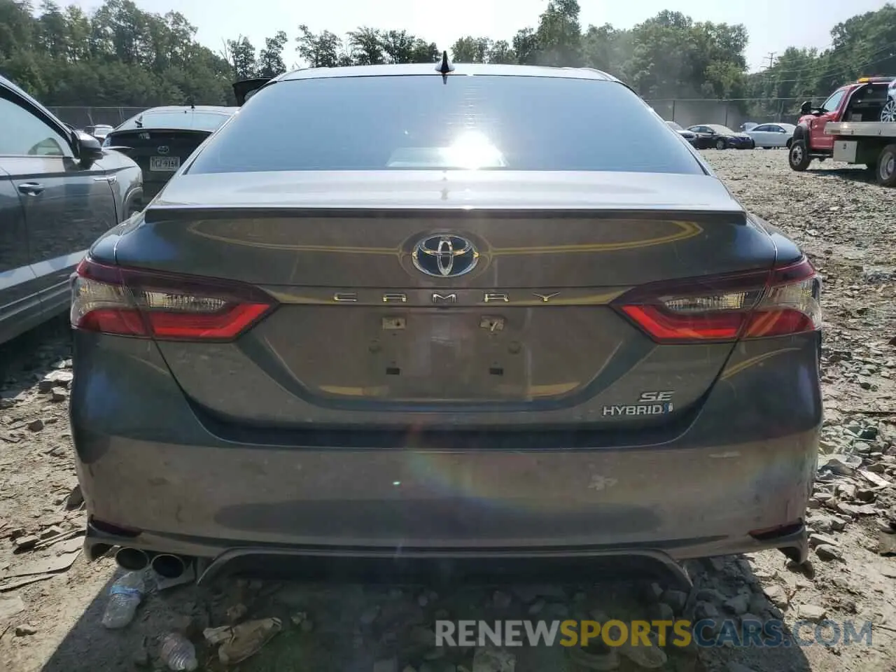 6 Photograph of a damaged car 4T1S31AKXMU550287 TOYOTA CAMRY 2021