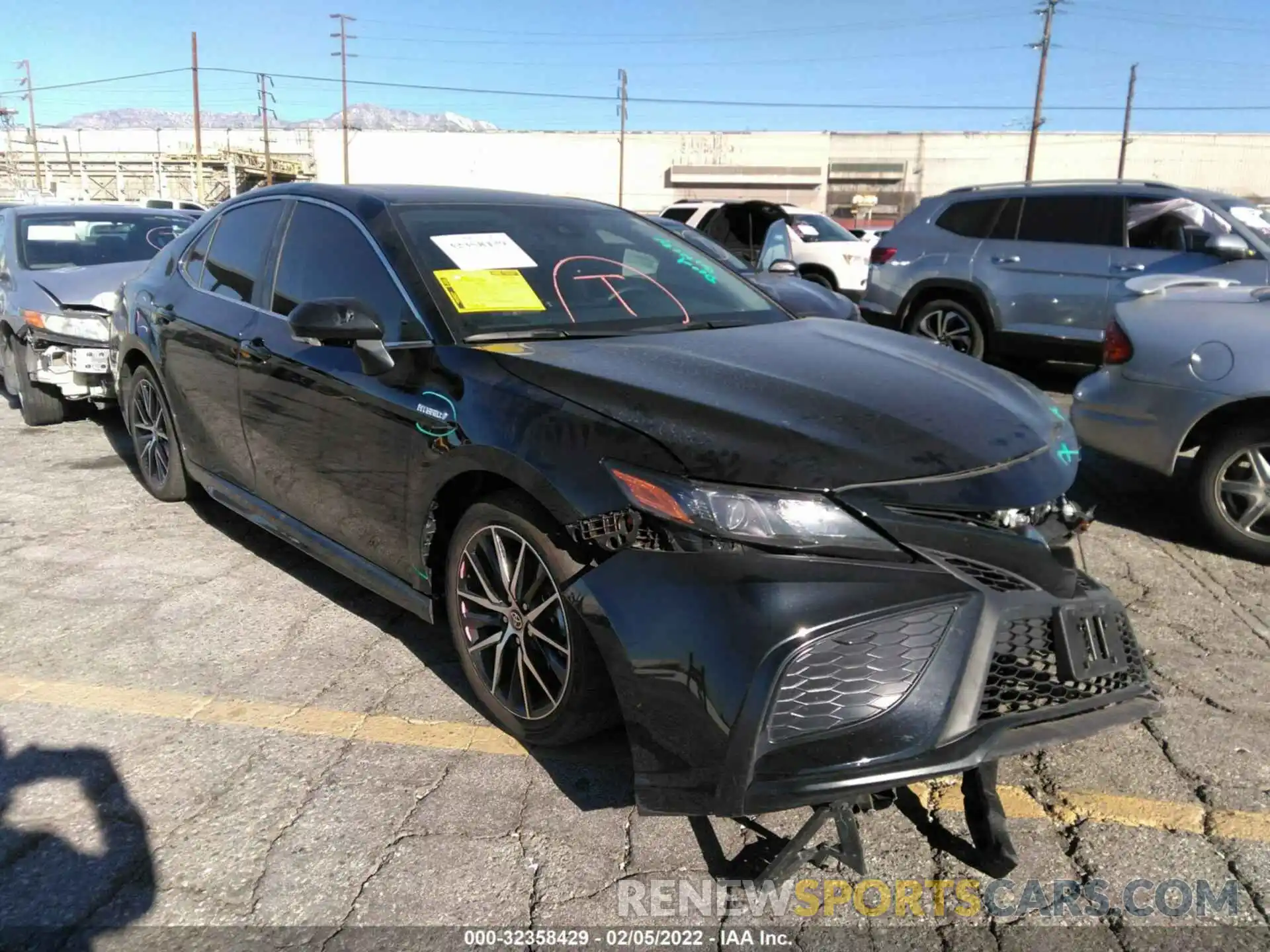 1 Photograph of a damaged car 4T1S31AKXMU563461 TOYOTA CAMRY 2021