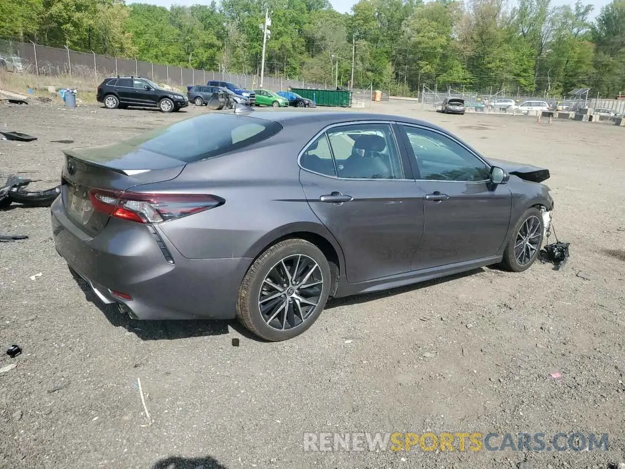 3 Photograph of a damaged car 4T1T11AK0MU439726 TOYOTA CAMRY 2021