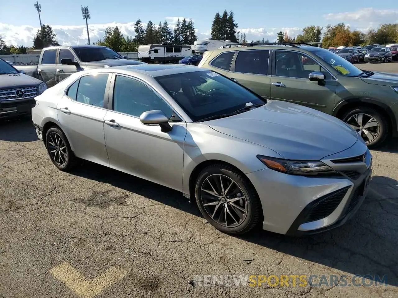 4 Photograph of a damaged car 4T1T11AK0MU440911 TOYOTA CAMRY 2021