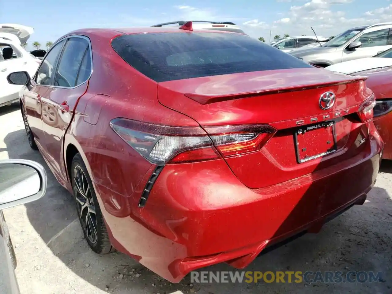 3 Photograph of a damaged car 4T1T11AK0MU474606 TOYOTA CAMRY 2021