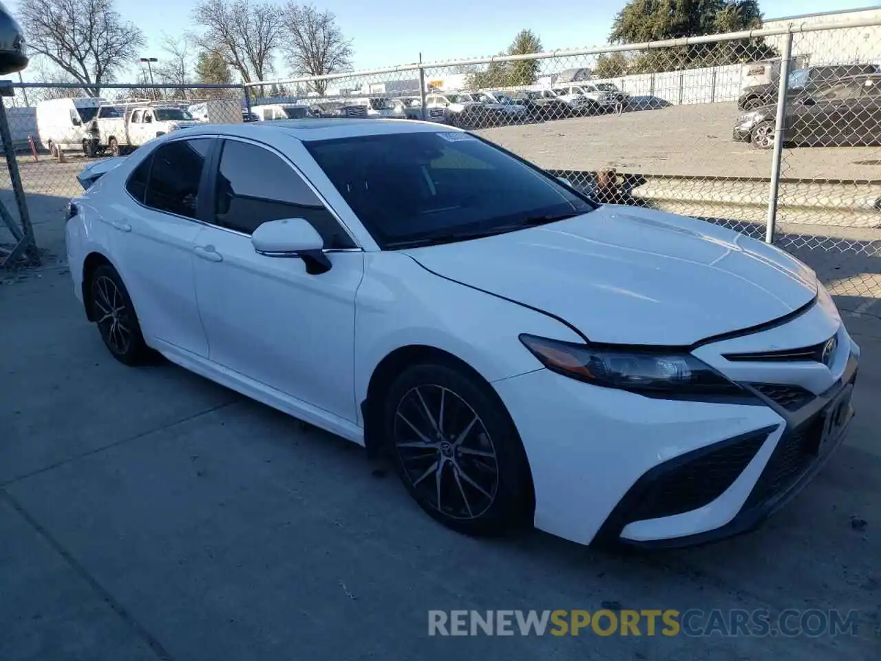 4 Photograph of a damaged car 4T1T11AK0MU535520 TOYOTA CAMRY 2021