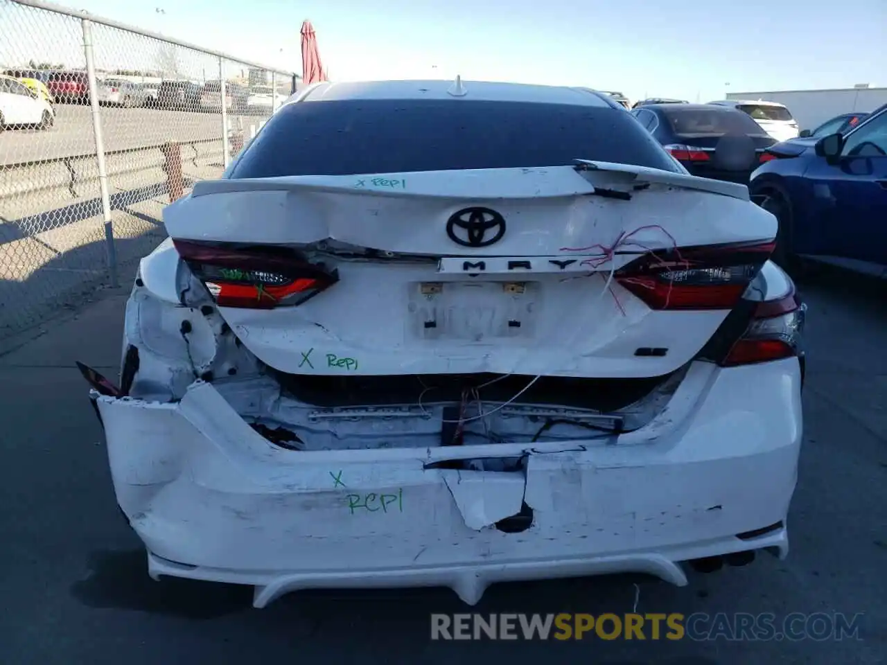 6 Photograph of a damaged car 4T1T11AK0MU535520 TOYOTA CAMRY 2021