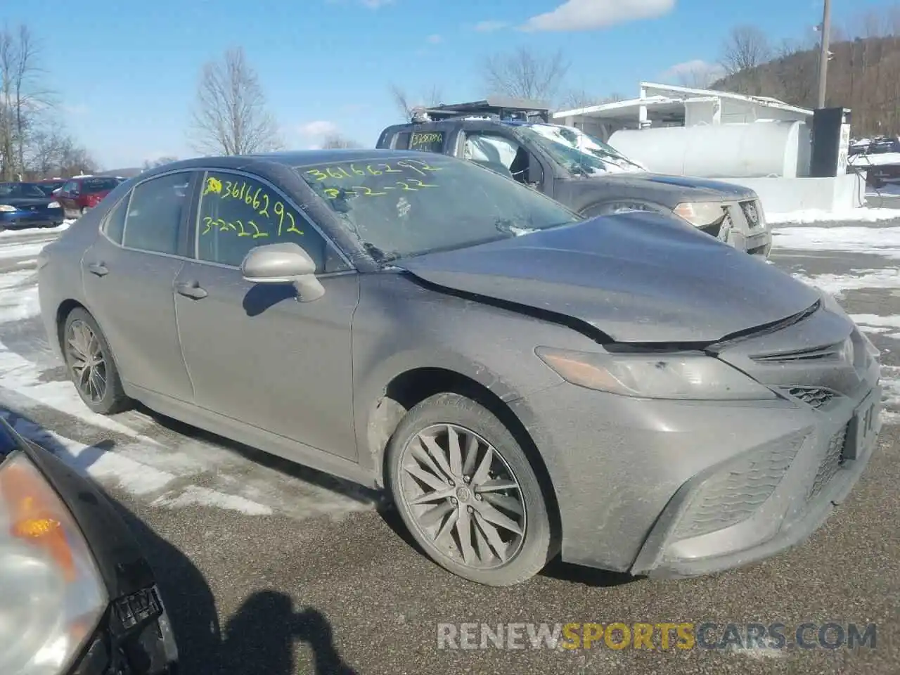 1 Photograph of a damaged car 4T1T11AK0MU593191 TOYOTA CAMRY 2021