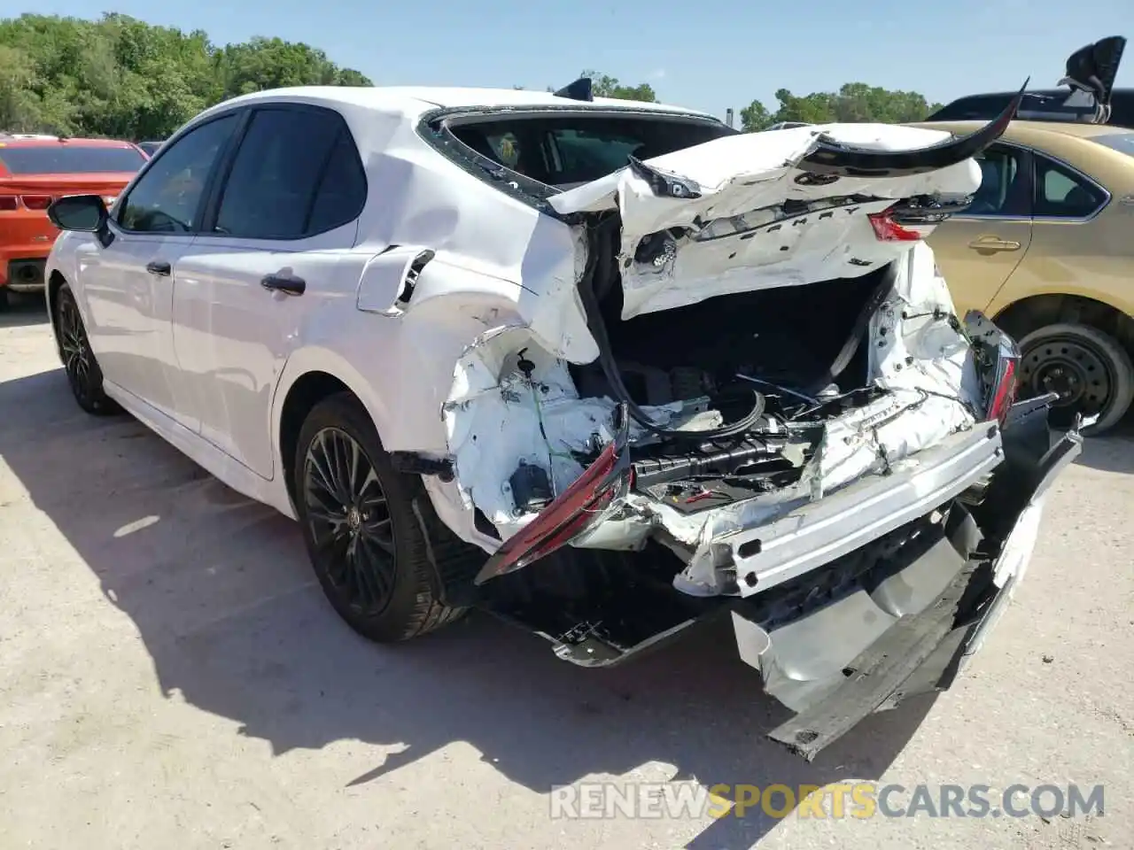 3 Photograph of a damaged car 4T1T11AK1MU439377 TOYOTA CAMRY 2021