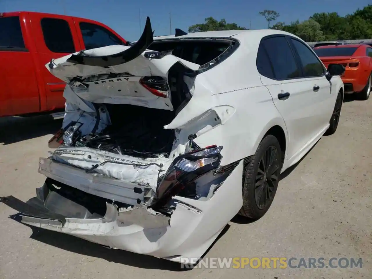 4 Photograph of a damaged car 4T1T11AK1MU439377 TOYOTA CAMRY 2021