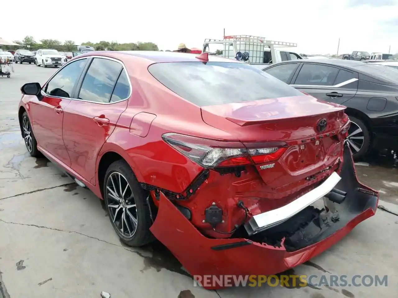 3 Photograph of a damaged car 4T1T11AK1MU452565 TOYOTA CAMRY 2021