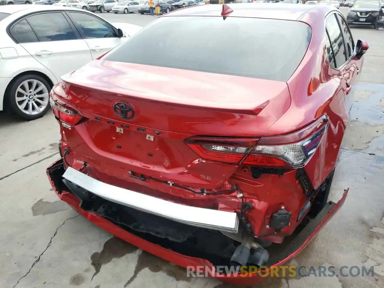 9 Photograph of a damaged car 4T1T11AK1MU452565 TOYOTA CAMRY 2021