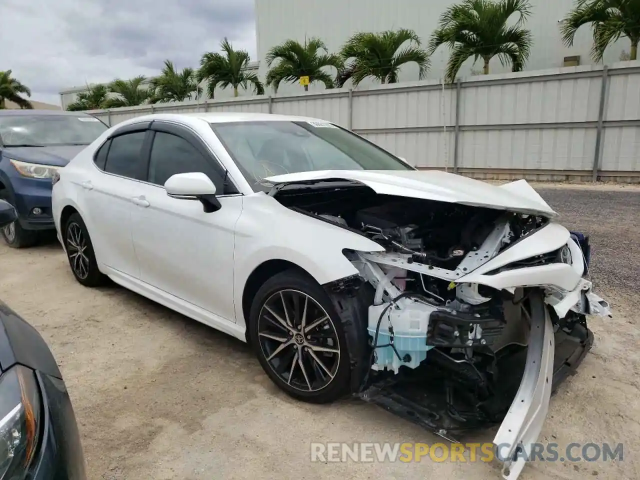 1 Photograph of a damaged car 4T1T11AK1MU453943 TOYOTA CAMRY 2021