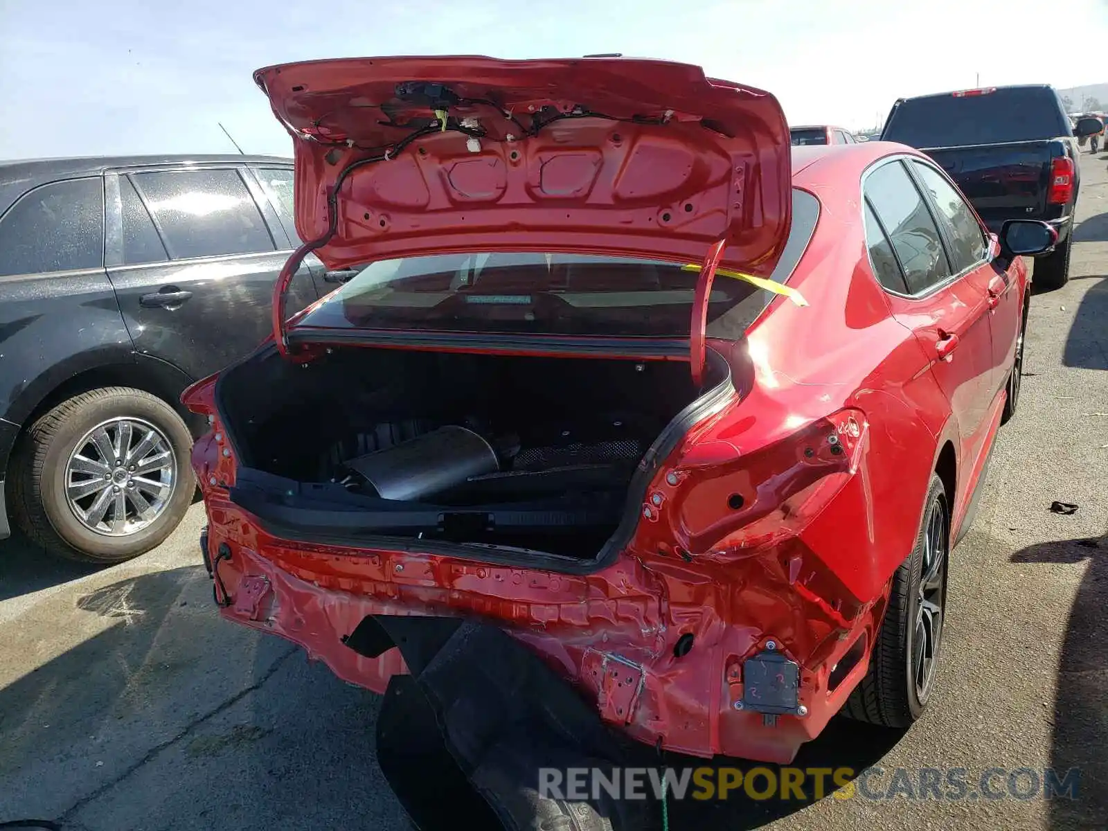 9 Photograph of a damaged car 4T1T11AK1MU484304 TOYOTA CAMRY 2021