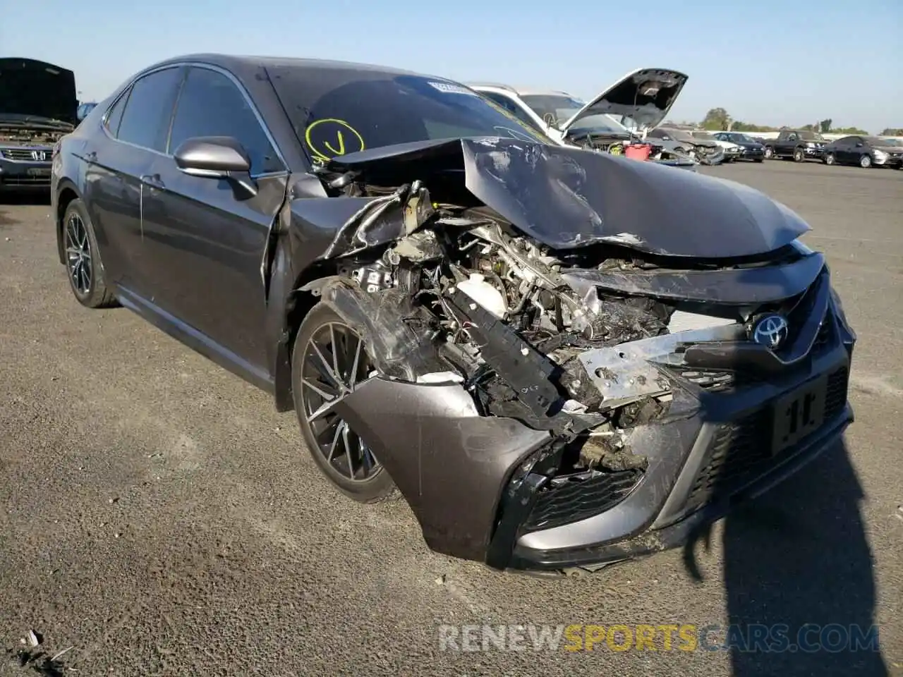 1 Photograph of a damaged car 4T1T11AK1MU536983 TOYOTA CAMRY 2021