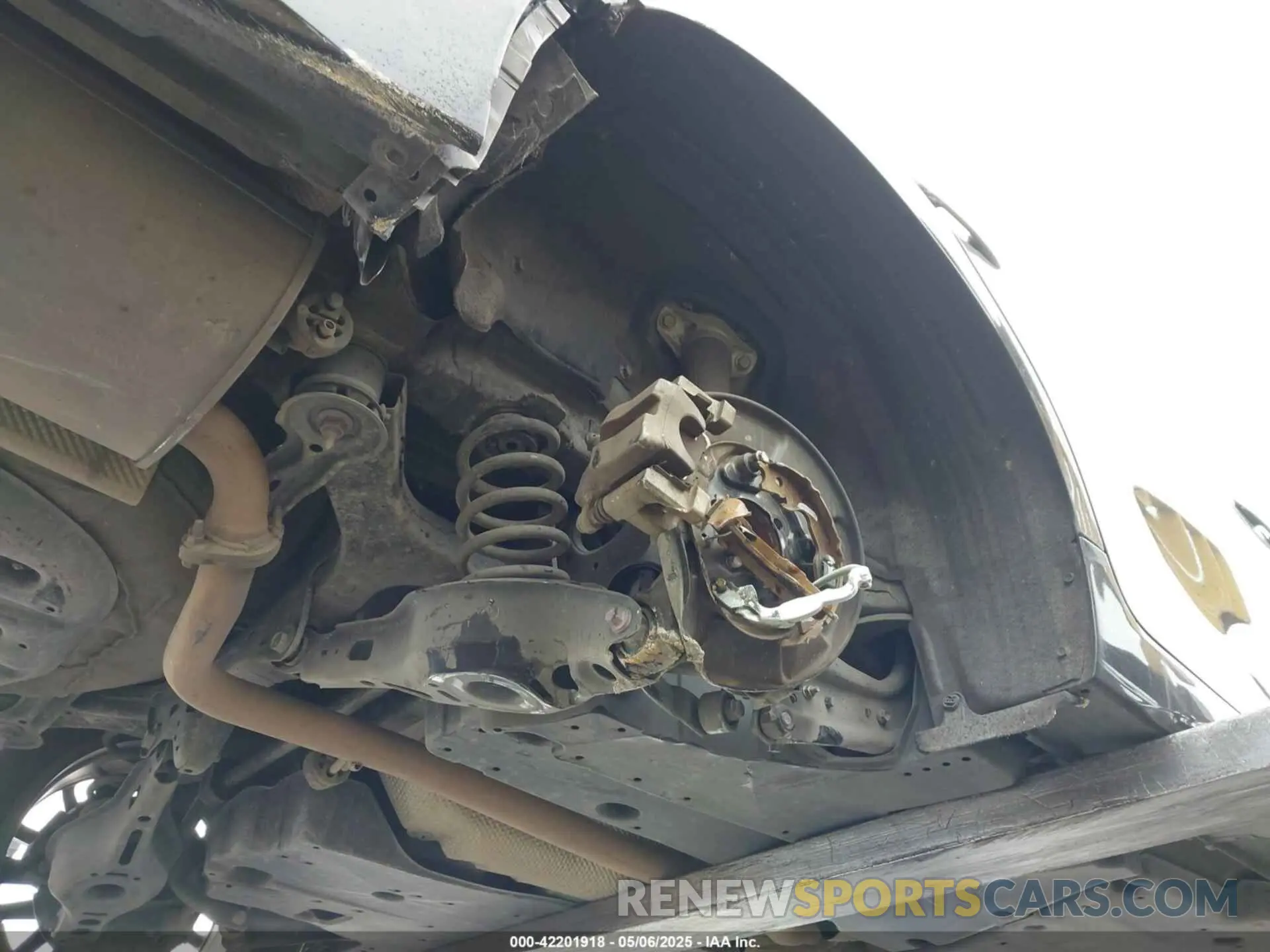18 Photograph of a damaged car 4T1T11AK1MU561608 TOYOTA CAMRY 2021