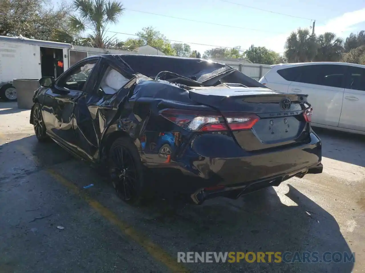 3 Photograph of a damaged car 4T1T11AK2MU404962 TOYOTA CAMRY 2021