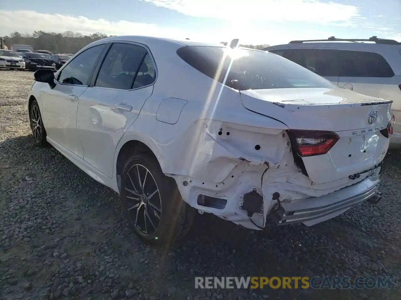 3 Photograph of a damaged car 4T1T11AK2MU481752 TOYOTA CAMRY 2021