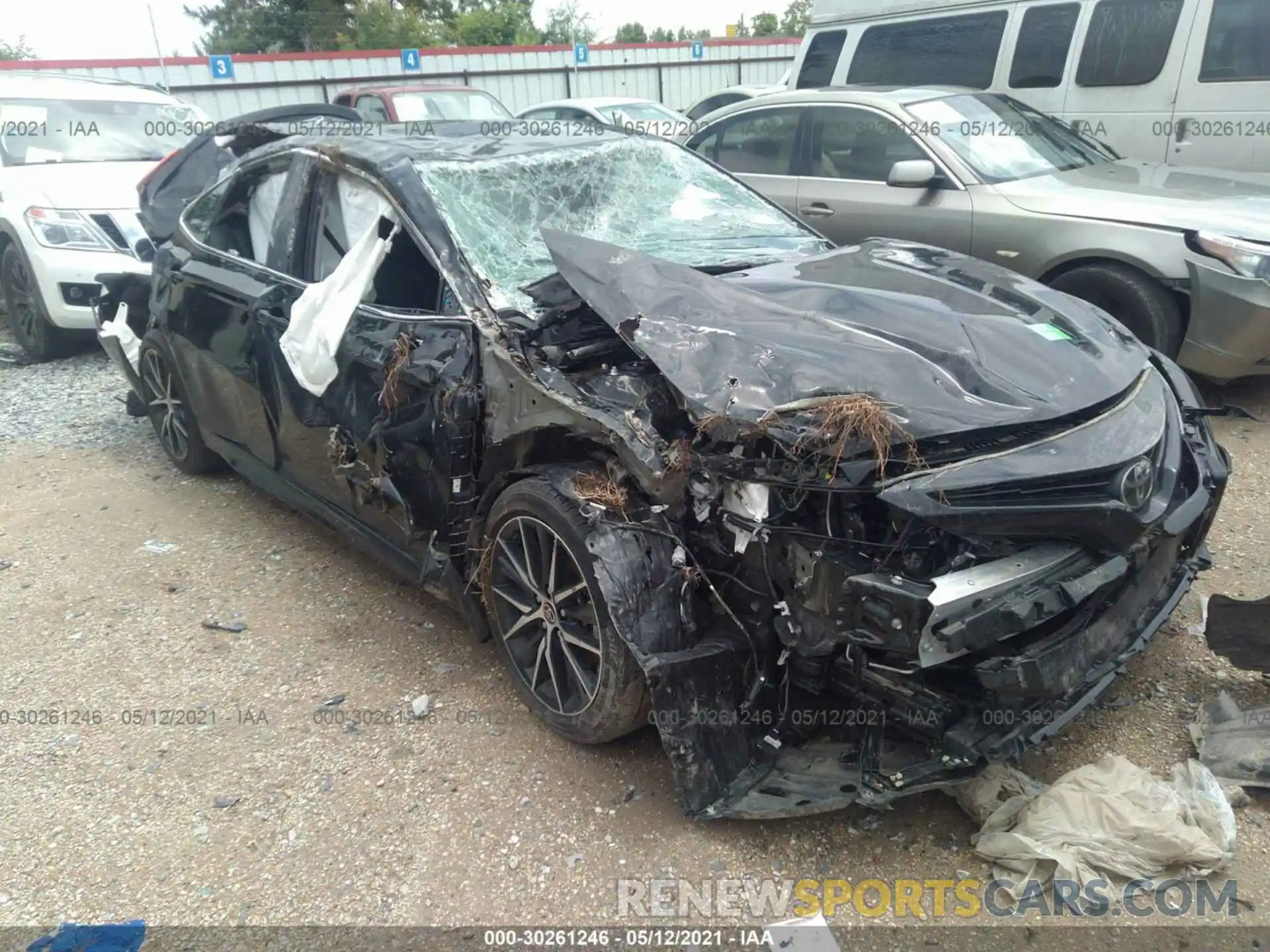 1 Photograph of a damaged car 4T1T11AK2MU545871 TOYOTA CAMRY 2021