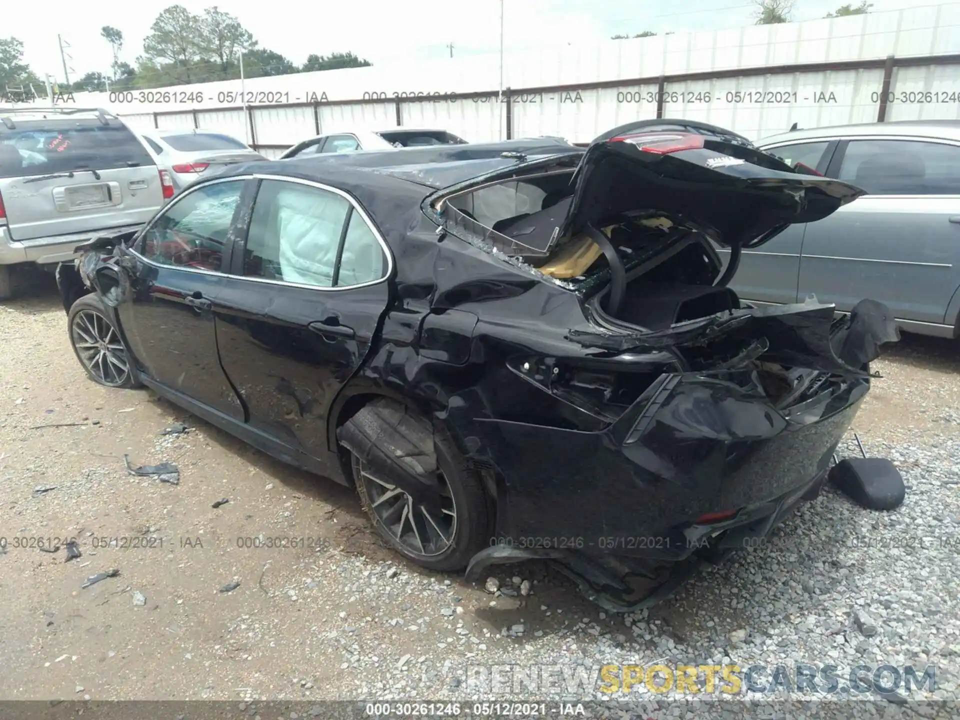 3 Photograph of a damaged car 4T1T11AK2MU545871 TOYOTA CAMRY 2021