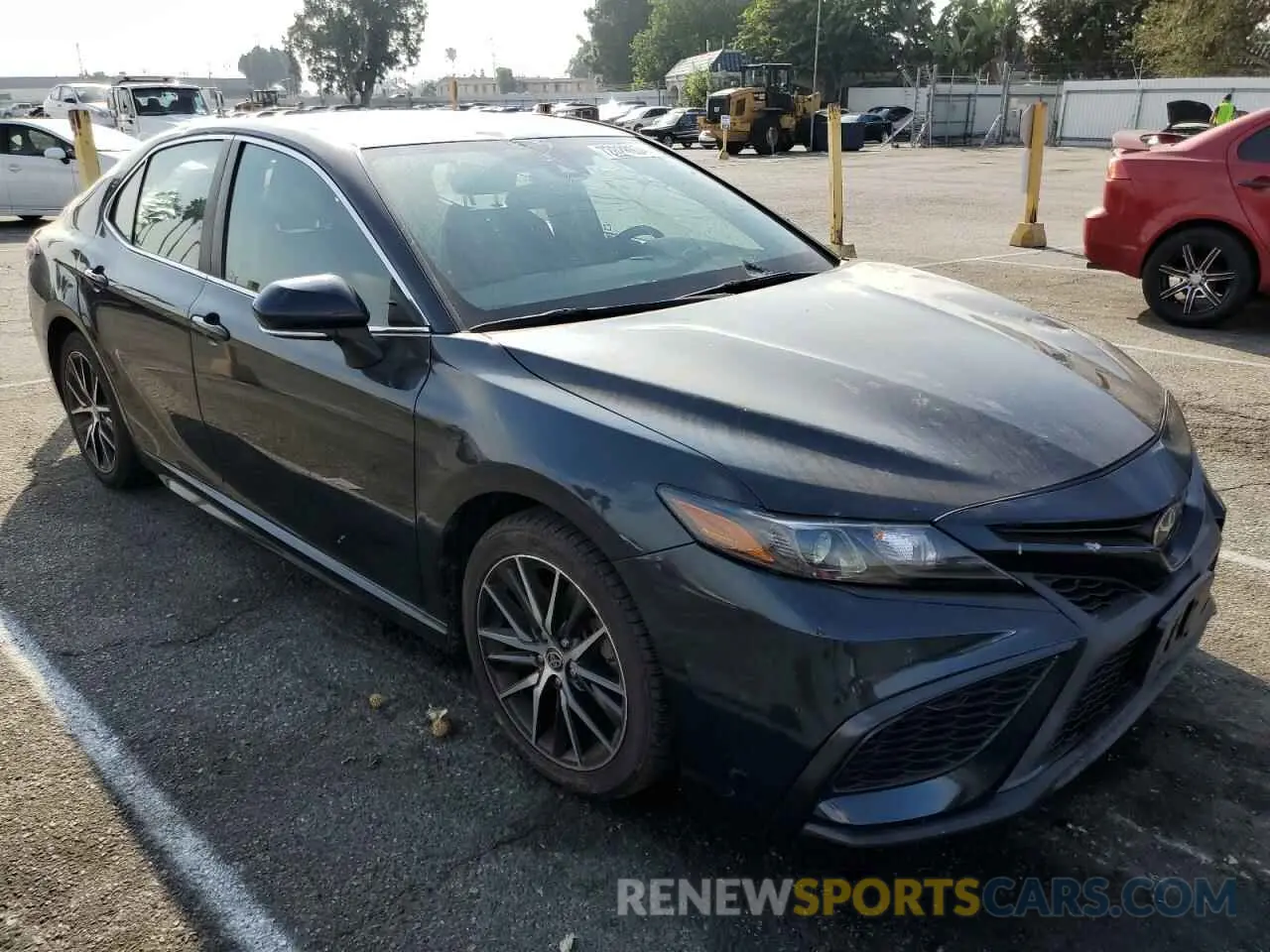 4 Photograph of a damaged car 4T1T11AK2MU558796 TOYOTA CAMRY 2021
