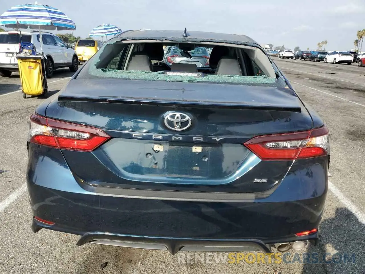 6 Photograph of a damaged car 4T1T11AK2MU558796 TOYOTA CAMRY 2021