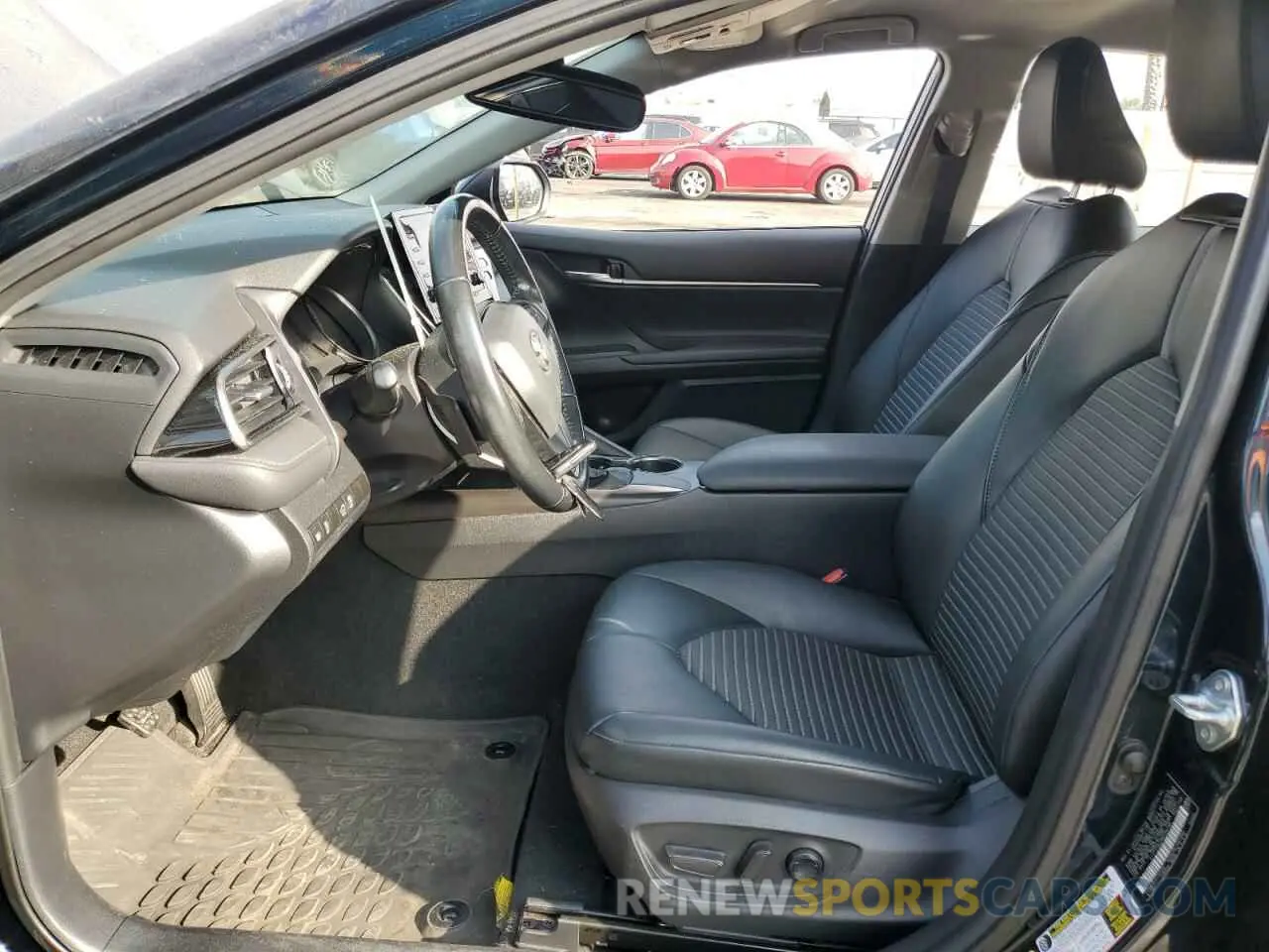 7 Photograph of a damaged car 4T1T11AK2MU558796 TOYOTA CAMRY 2021