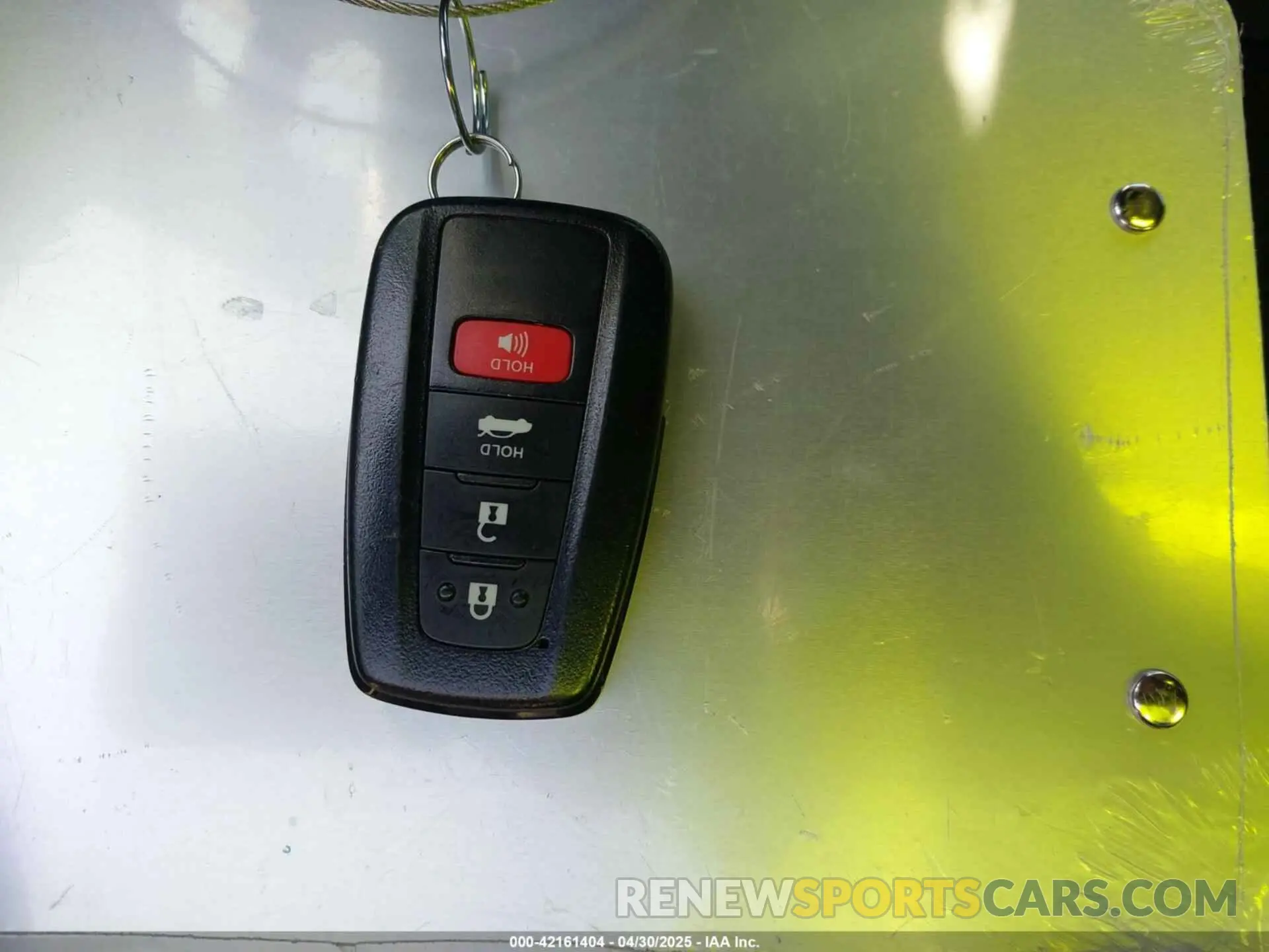 11 Photograph of a damaged car 4T1T11AK2MU563383 TOYOTA CAMRY 2021
